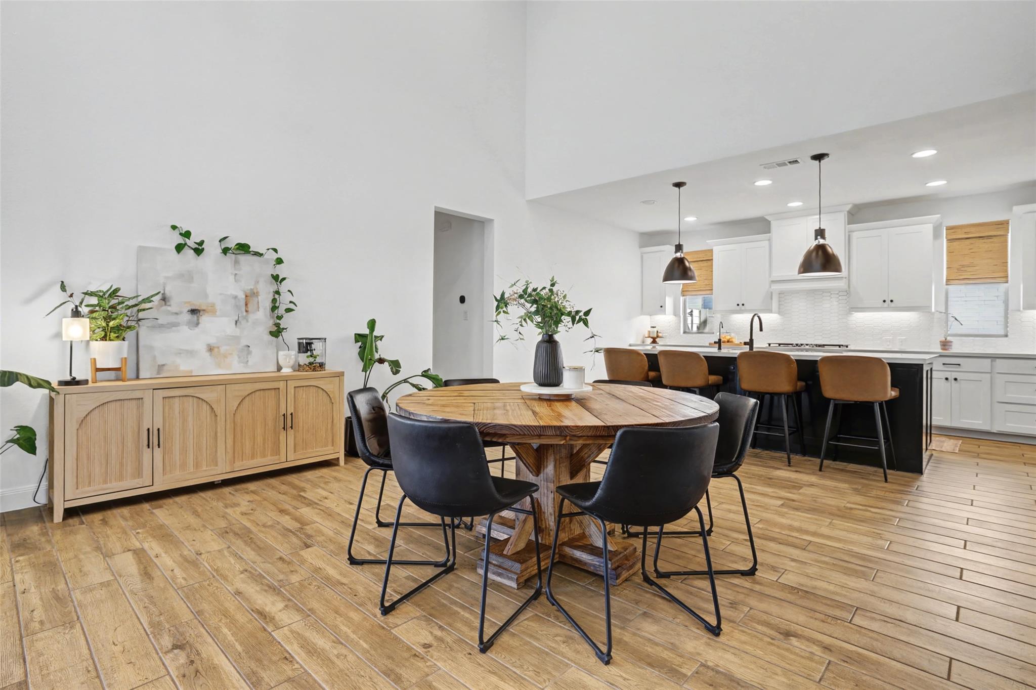 1216 Summer Moon Dr, Georgetown, TX 78628