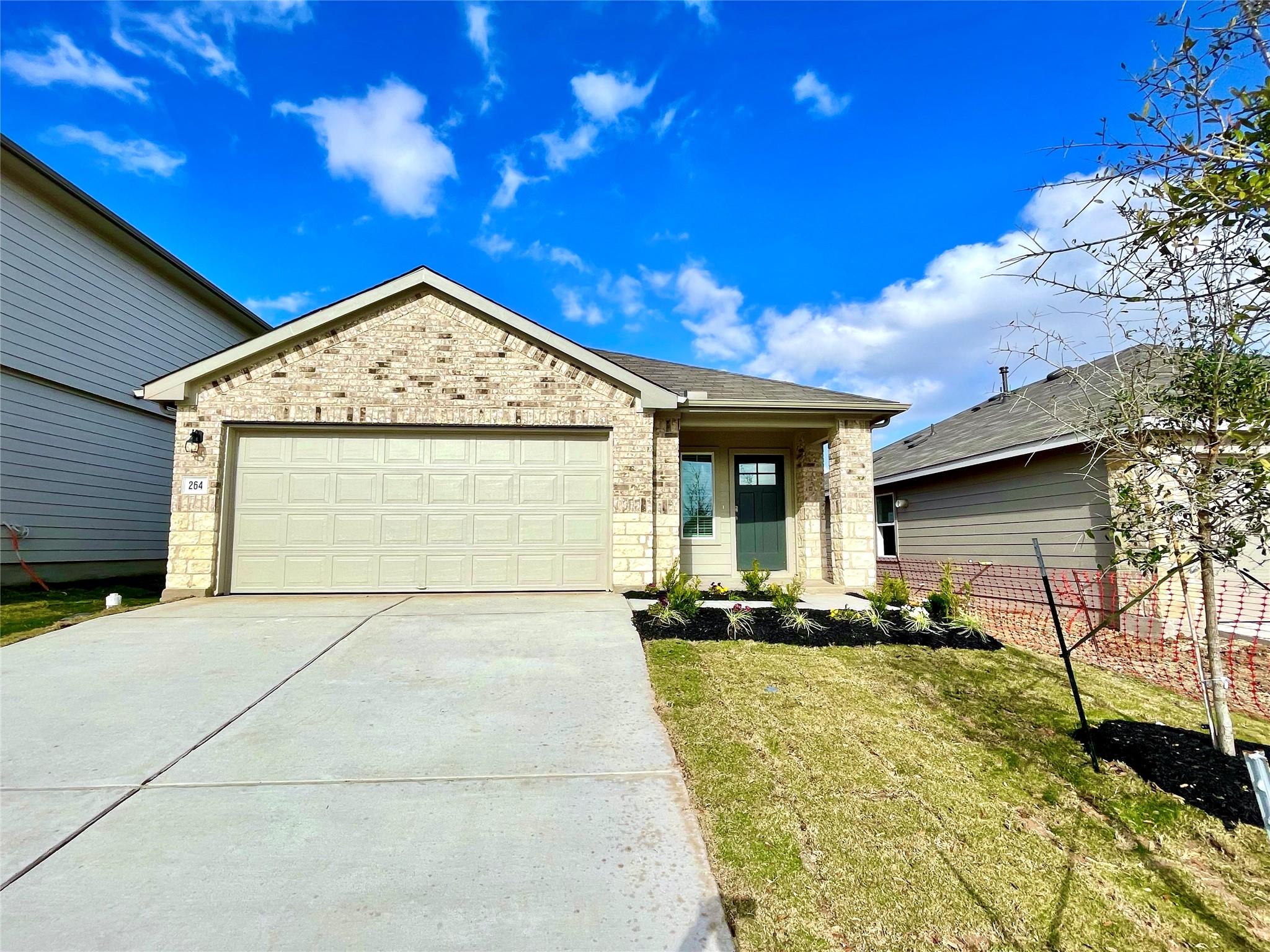 264 Texas Palmetto Cir, Kyle, TX 78640