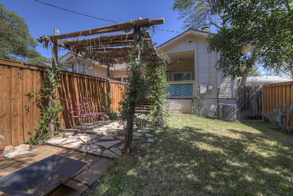 307 Quarry St, San Marcos, TX 78666