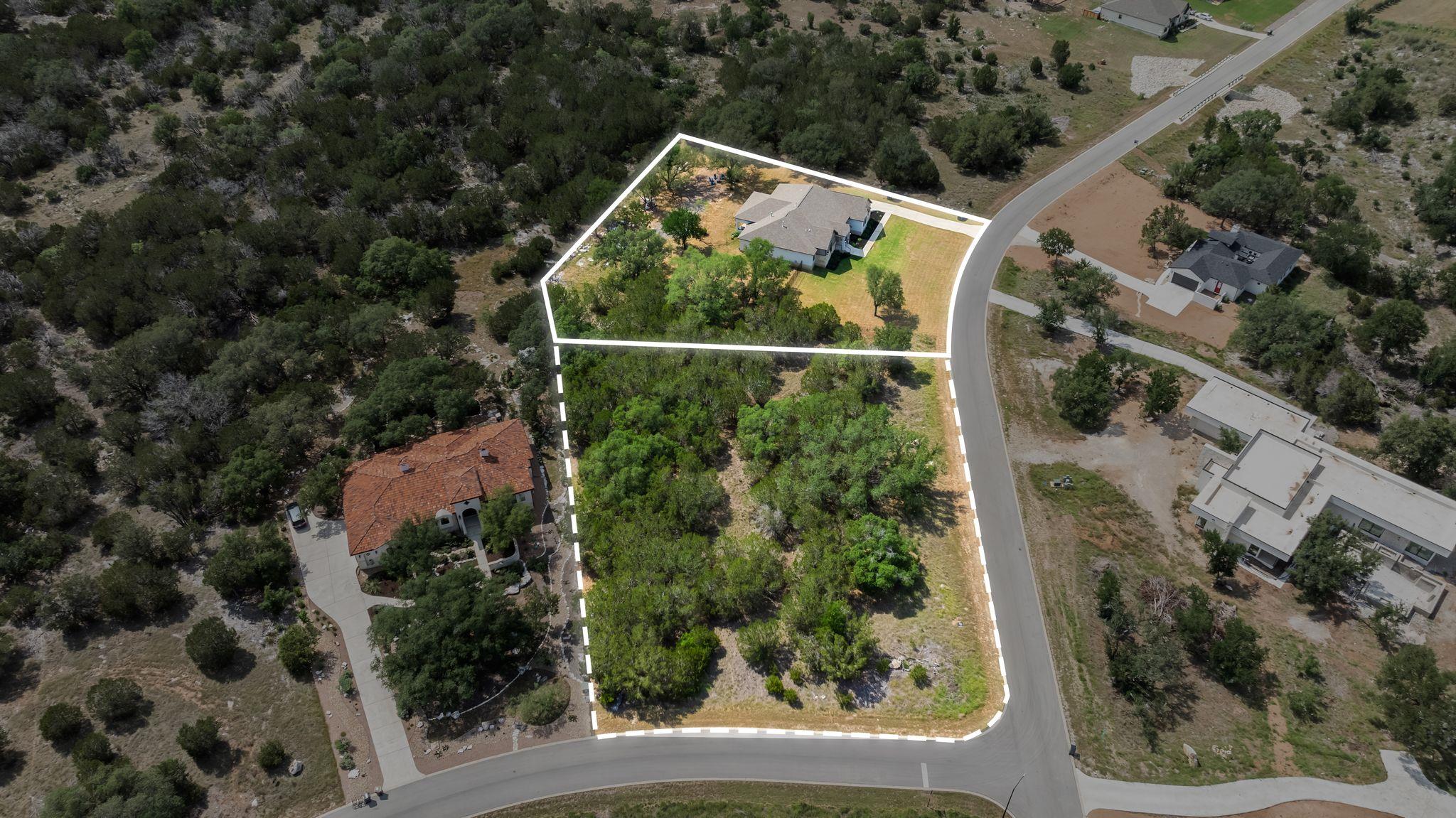 204 Love Creek Ct, Spicewood, TX 78669