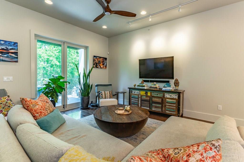 206 E Live Oak St # F, Austin, TX 78704