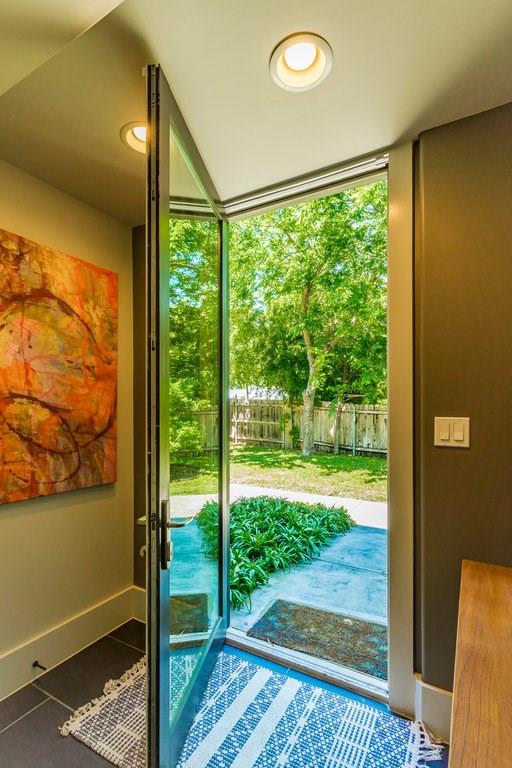 206 E Live Oak St # F, Austin, TX 78704