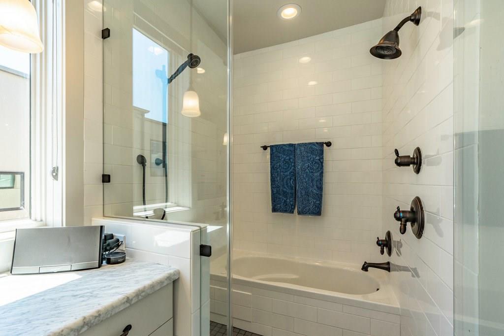 206 E Live Oak St # F, Austin, TX 78704