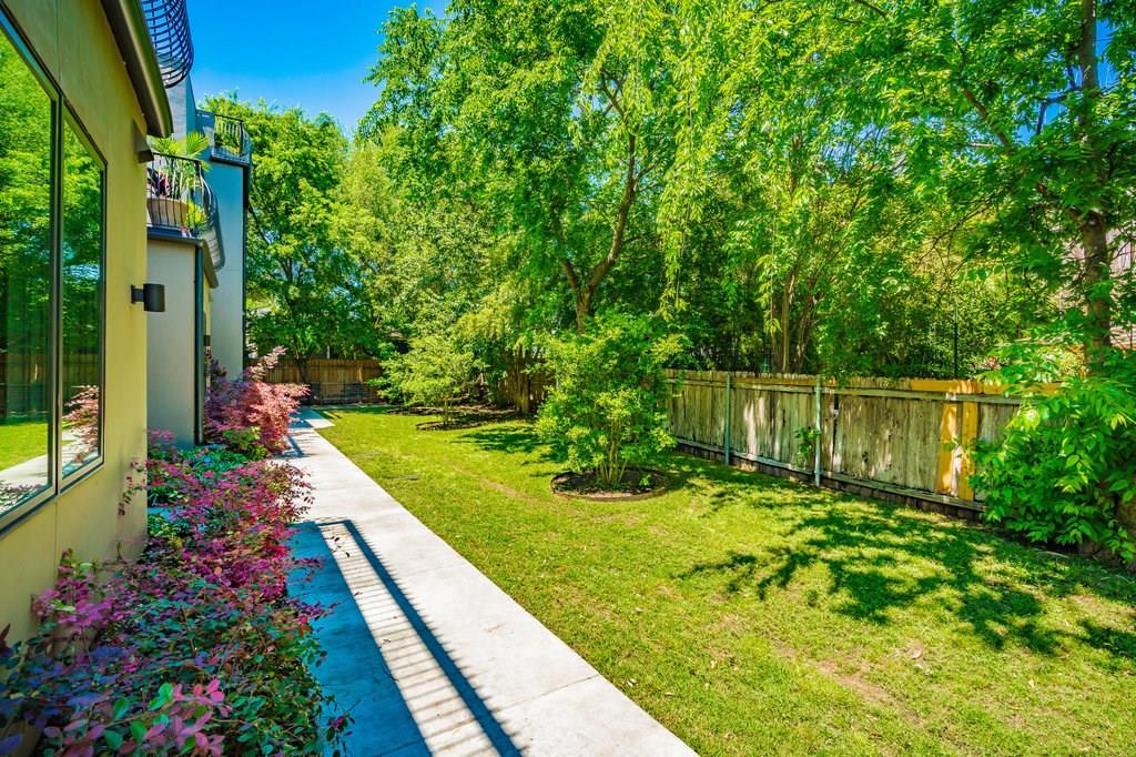 206 E Live Oak St # F, Austin, TX 78704