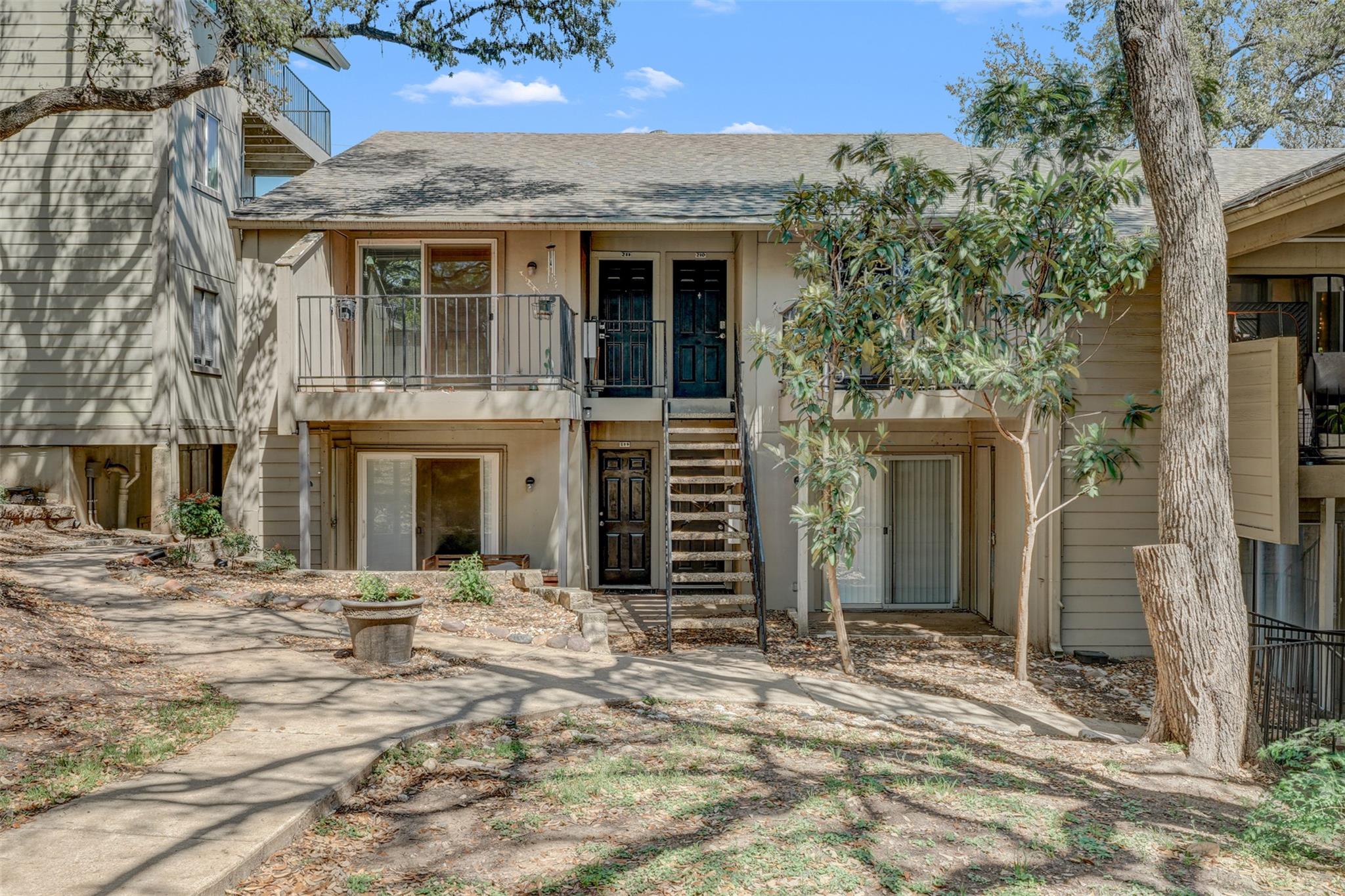 3018 S 1st St # 110, Austin, TX 78704