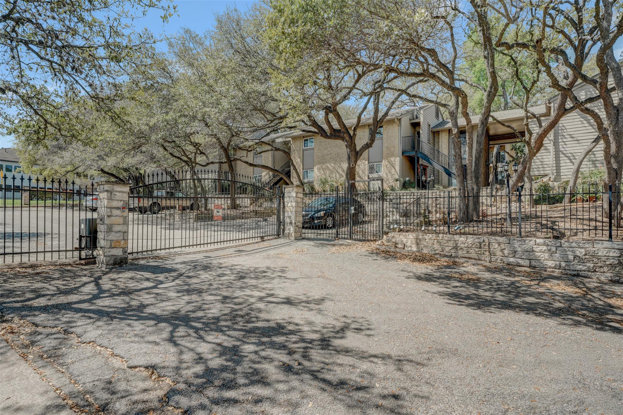 3018 S 1st St # 110, Austin, TX 78704