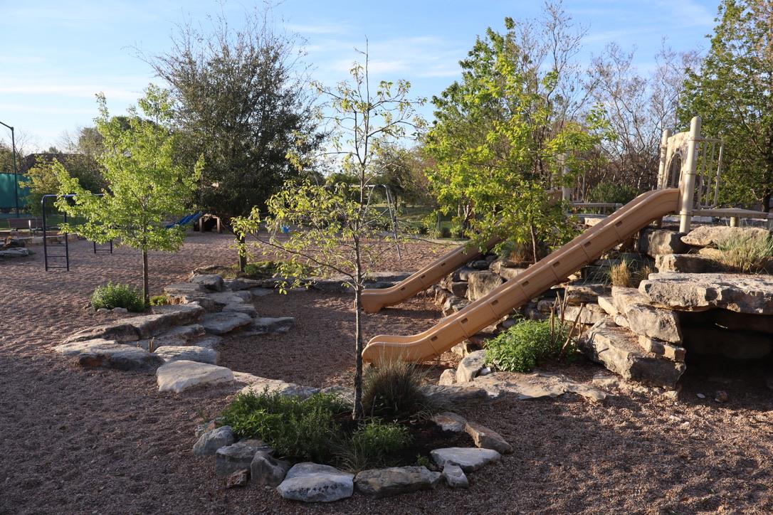 6925 Robert Dixon Dr, Austin, TX 78749