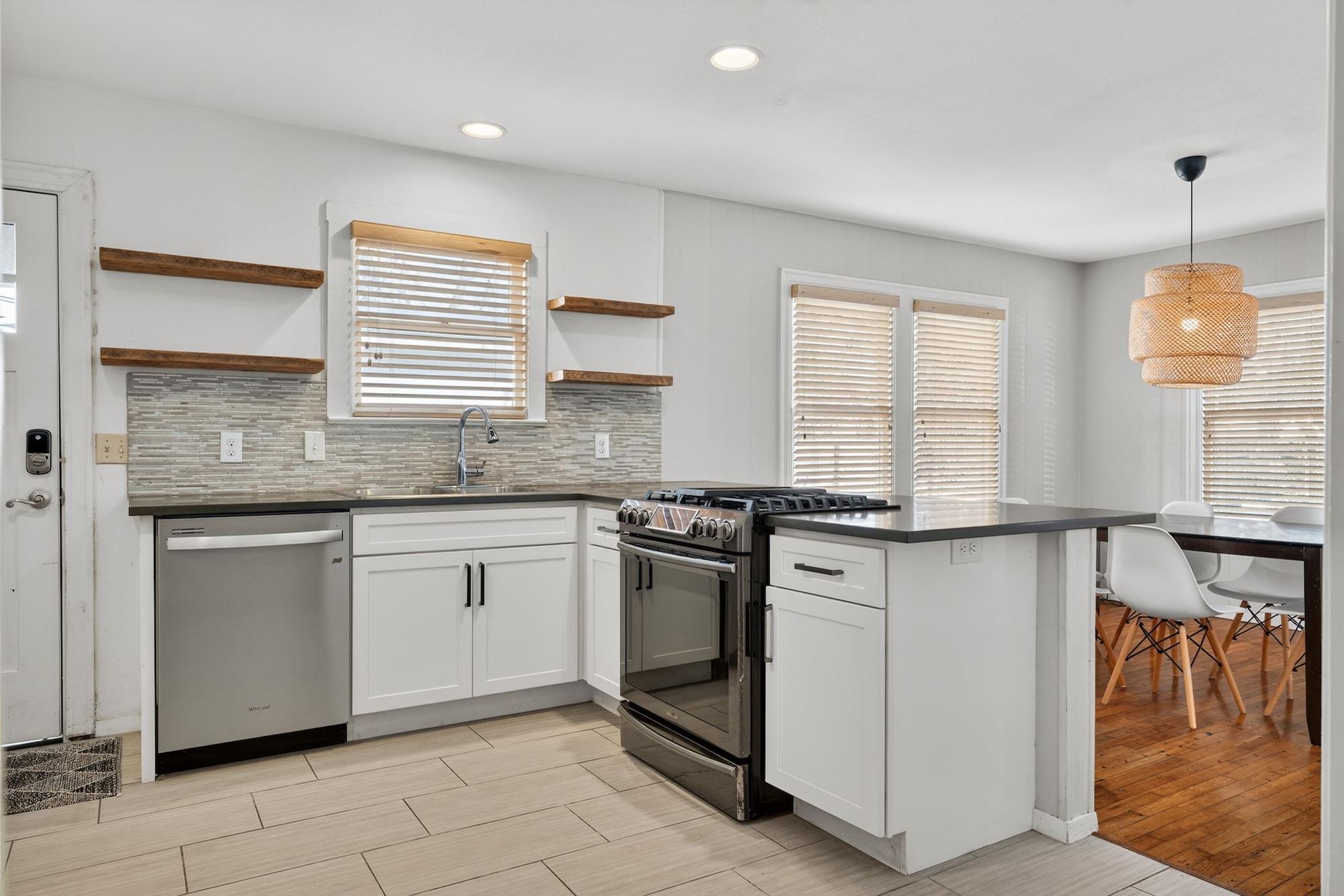 609 Fletcher St, Austin, TX 78704