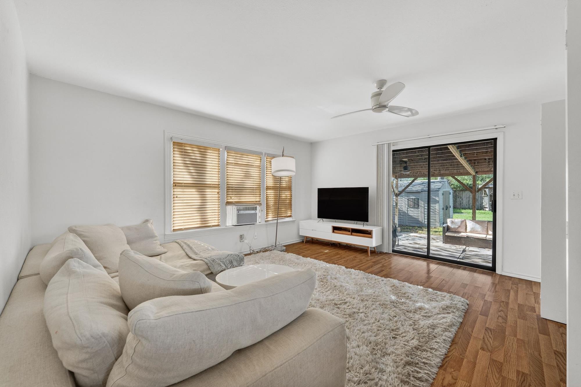 609 Fletcher St, Austin, TX 78704