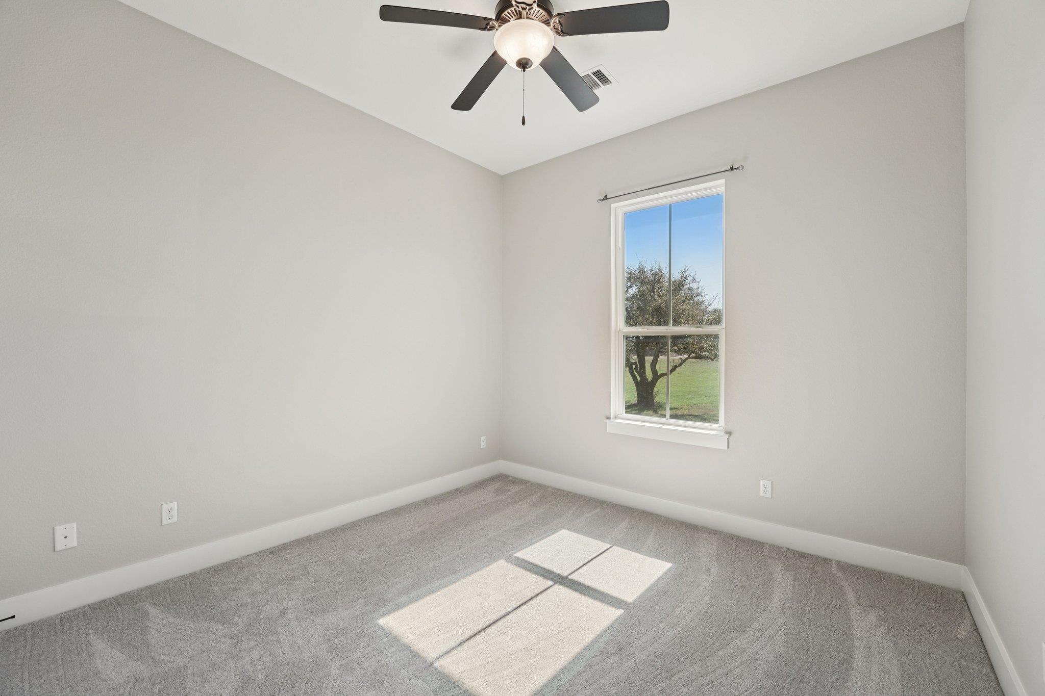 124 Sunrise Cir, Liberty Hill, TX 78642