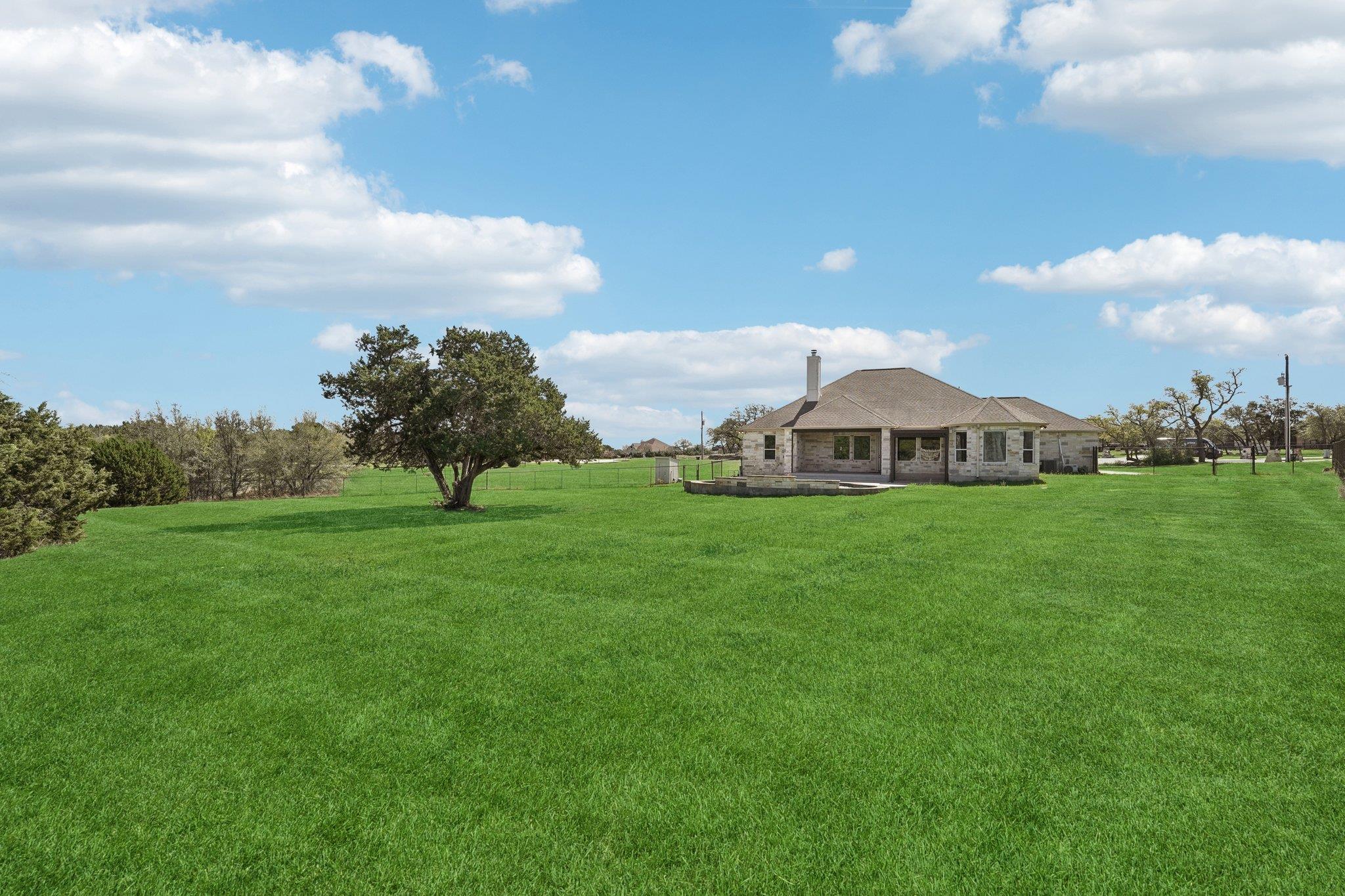 124 Sunrise Cir, Liberty Hill, TX 78642