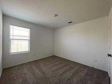 601 Chickasaw Ln, Hutto, TX 78634