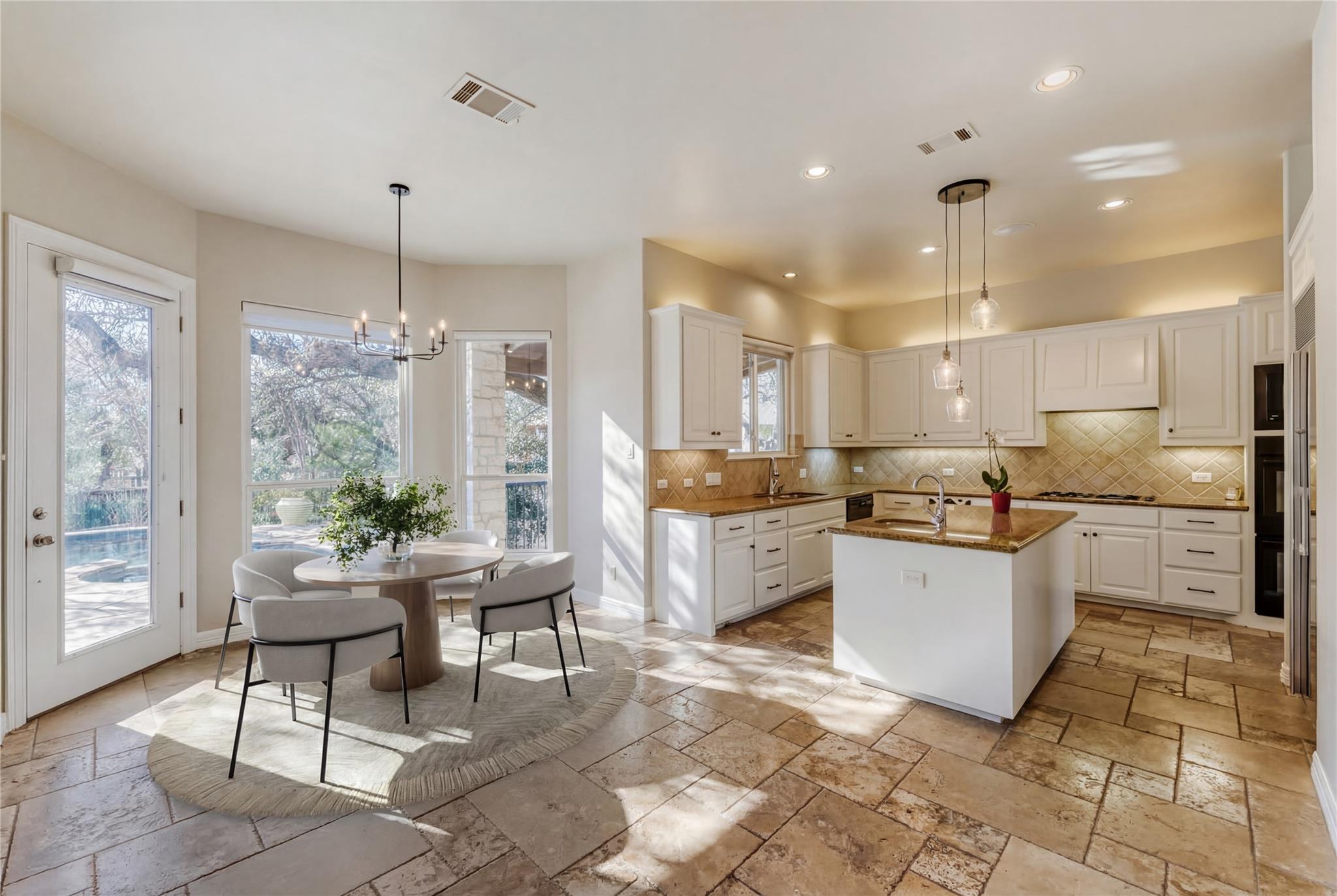 3704 Kenora Ct, Austin, TX 78738