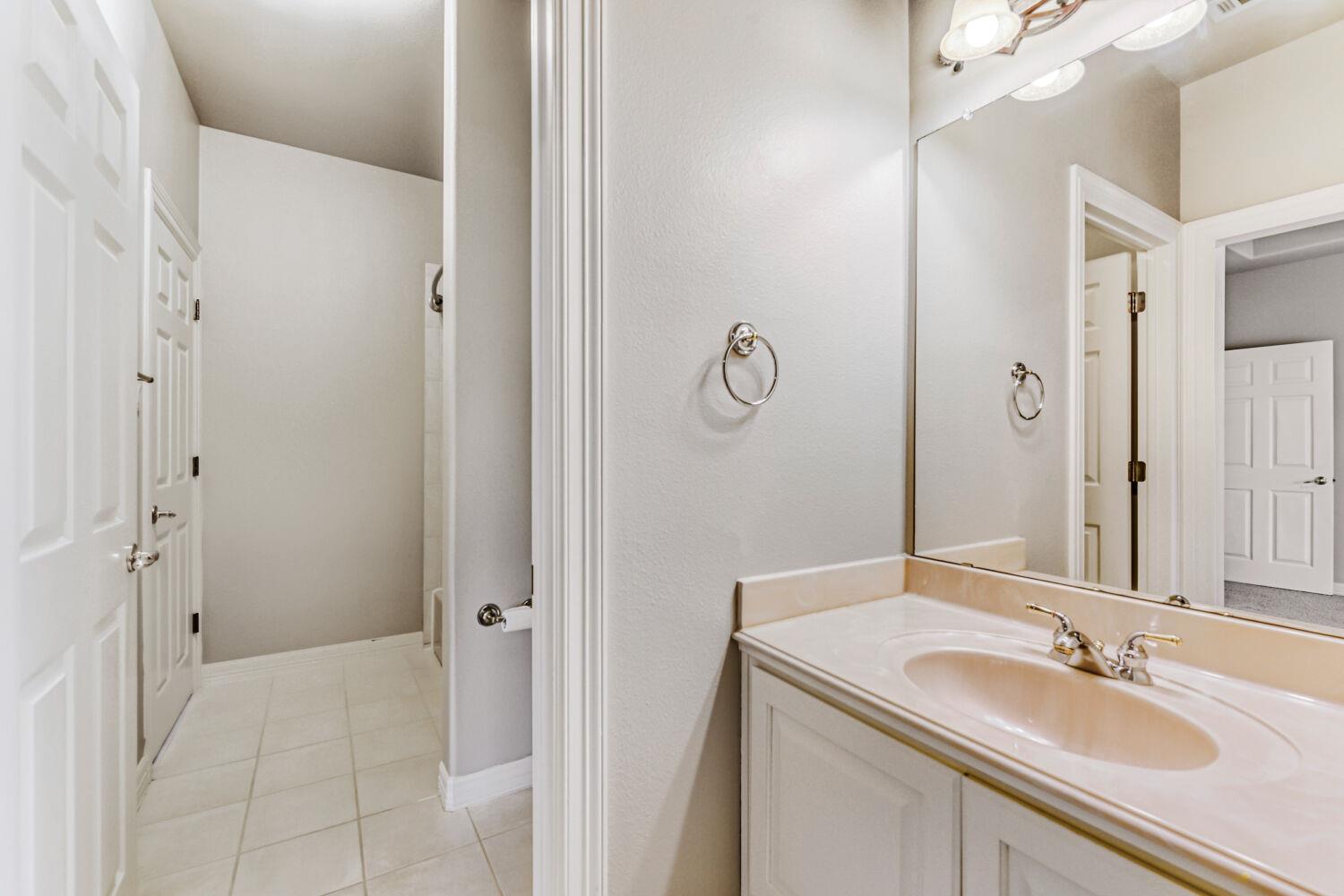 3704 Kenora Ct, Austin, TX 78738