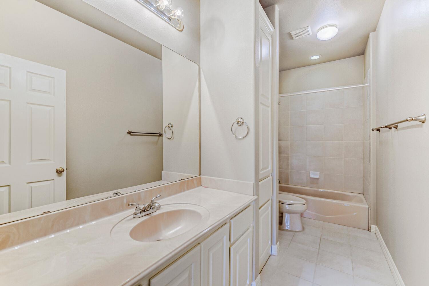 3704 Kenora Ct, Austin, TX 78738