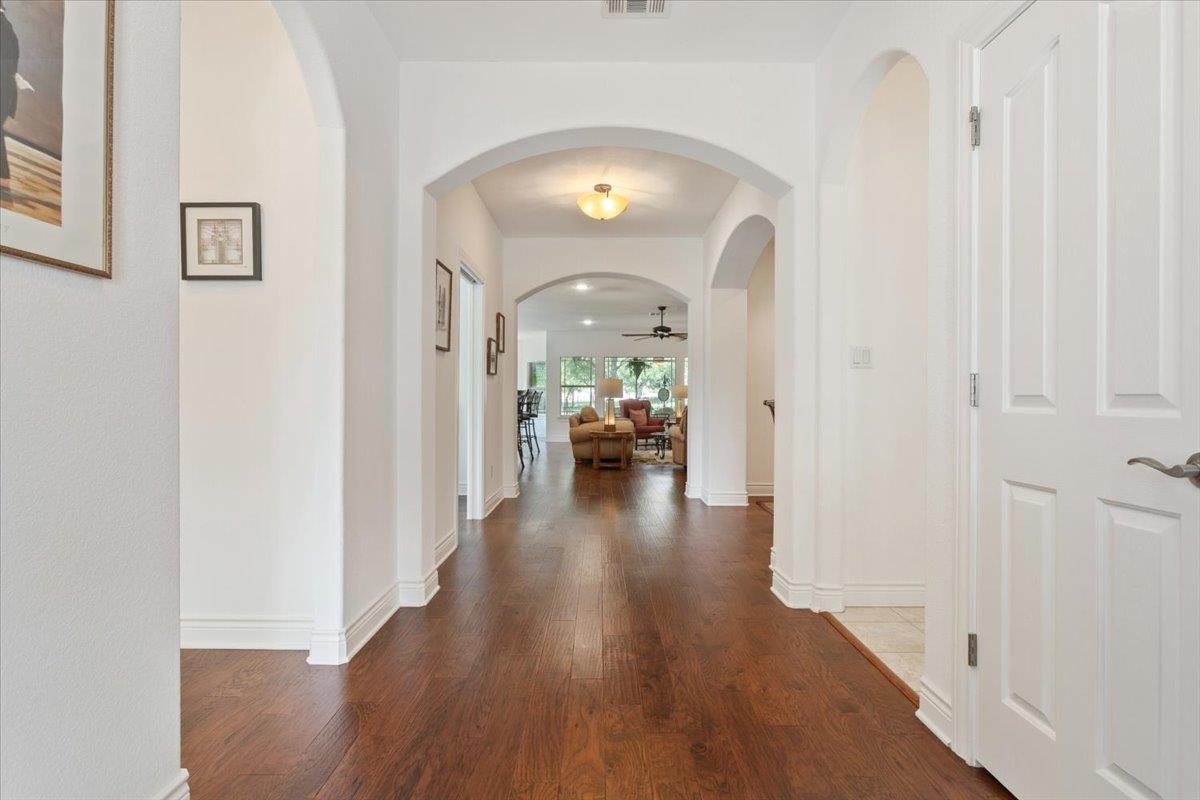 116 Hacienda Heights Cv, Georgetown, TX 78633