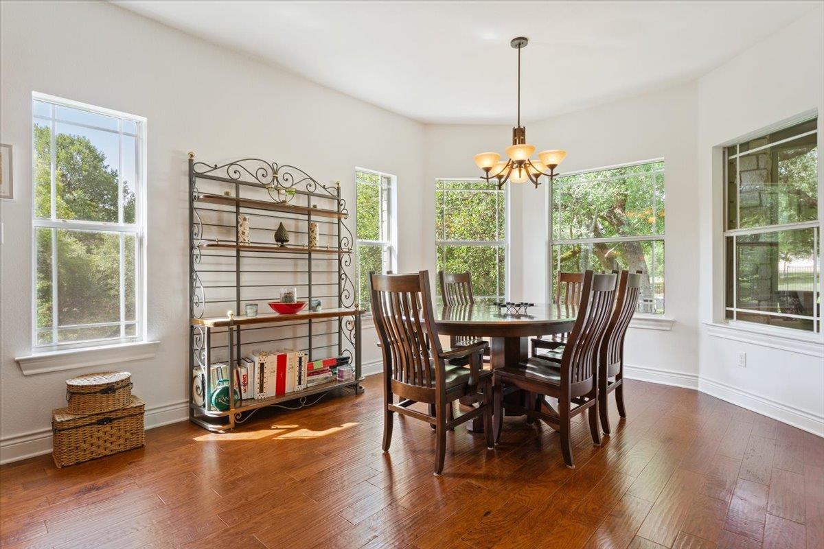 116 Hacienda Heights Cv, Georgetown, TX 78633