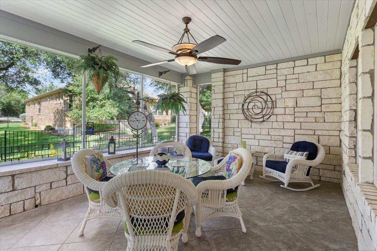 116 Hacienda Heights Cv, Georgetown, TX 78633