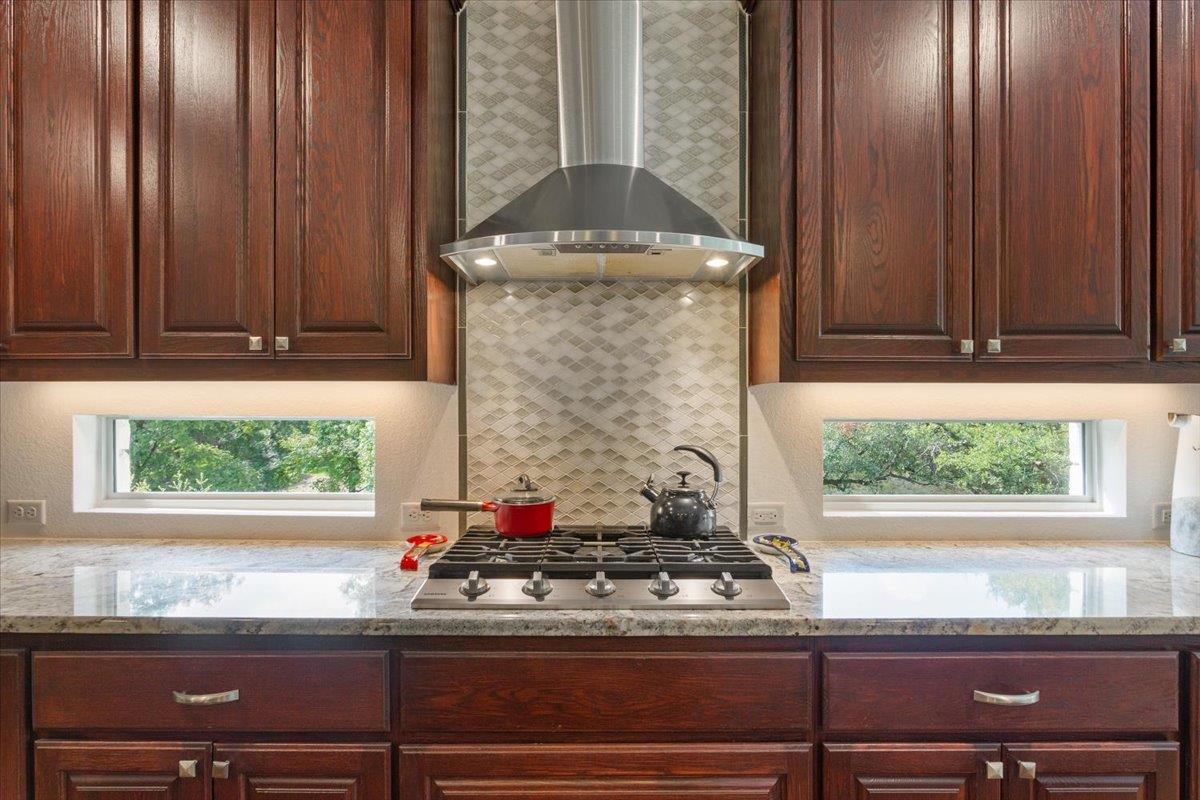 116 Hacienda Heights Cv, Georgetown, TX 78633