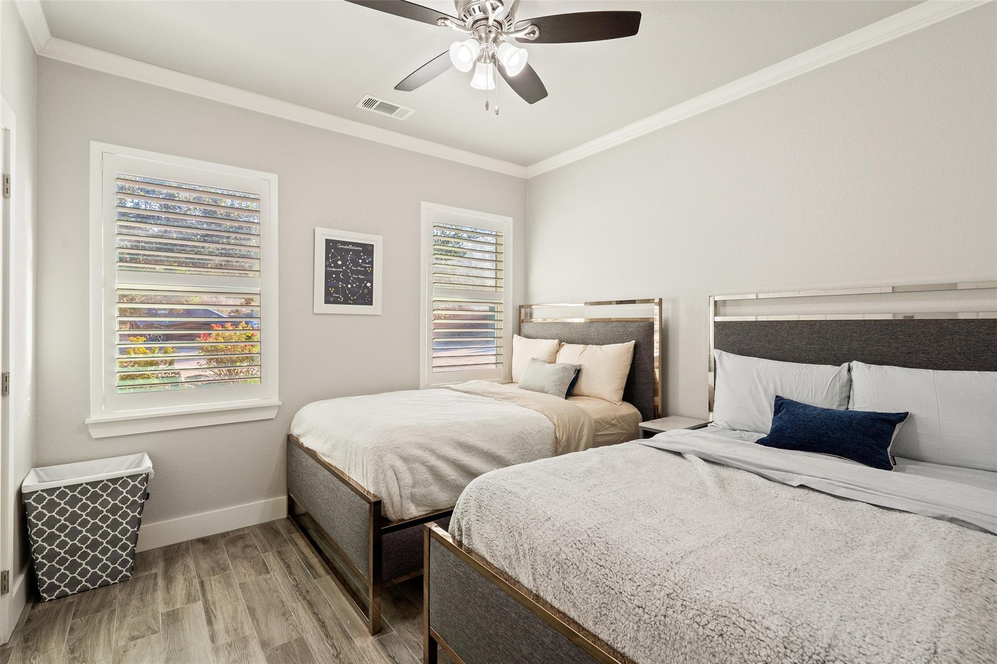 414 Gregg Dr, Spicewood, TX 78669