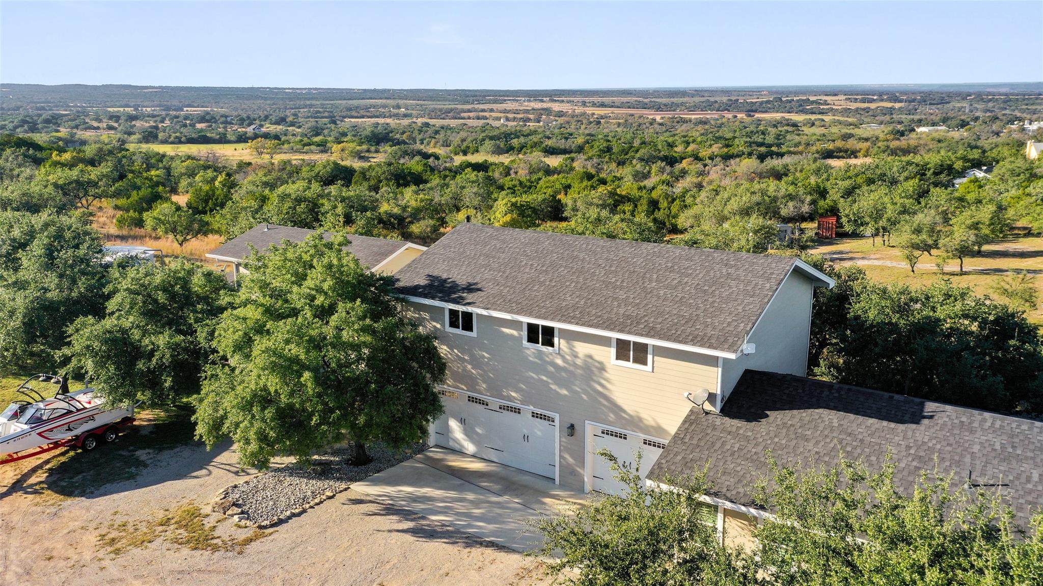 414 Gregg Dr, Spicewood, TX 78669