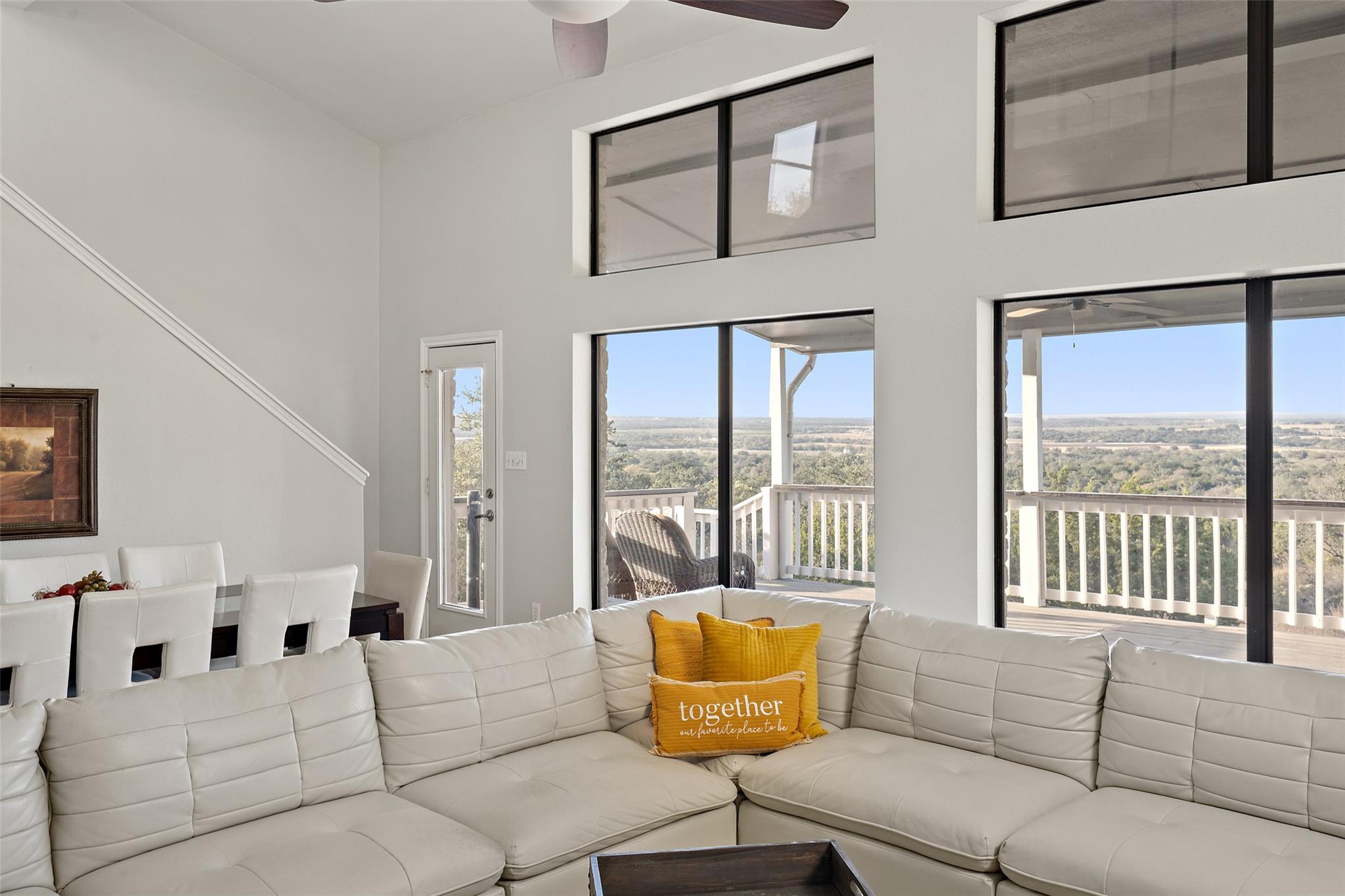 414 Gregg Dr, Spicewood, TX 78669