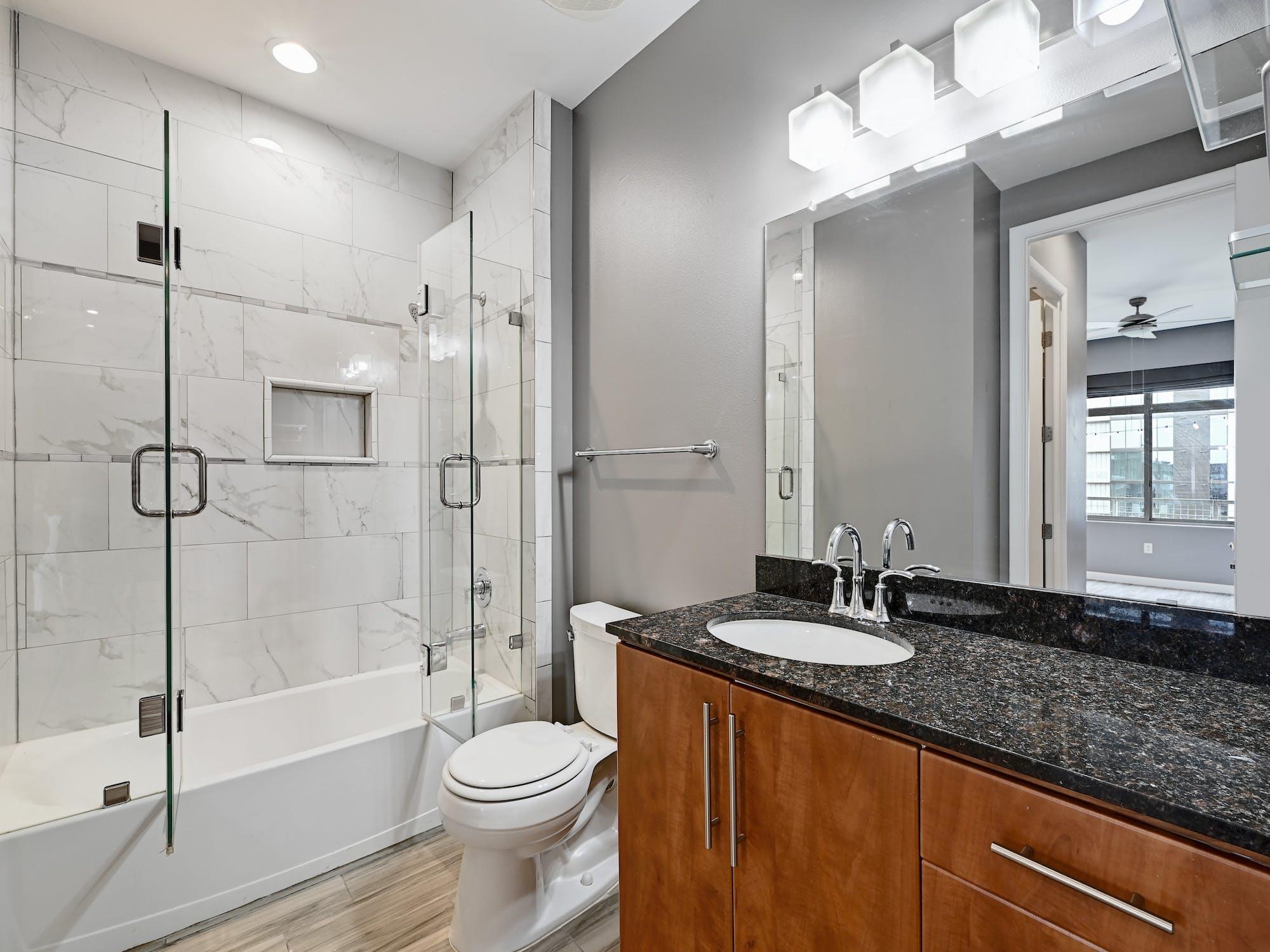 54 Rainey St # PH09, Austin, TX 78701