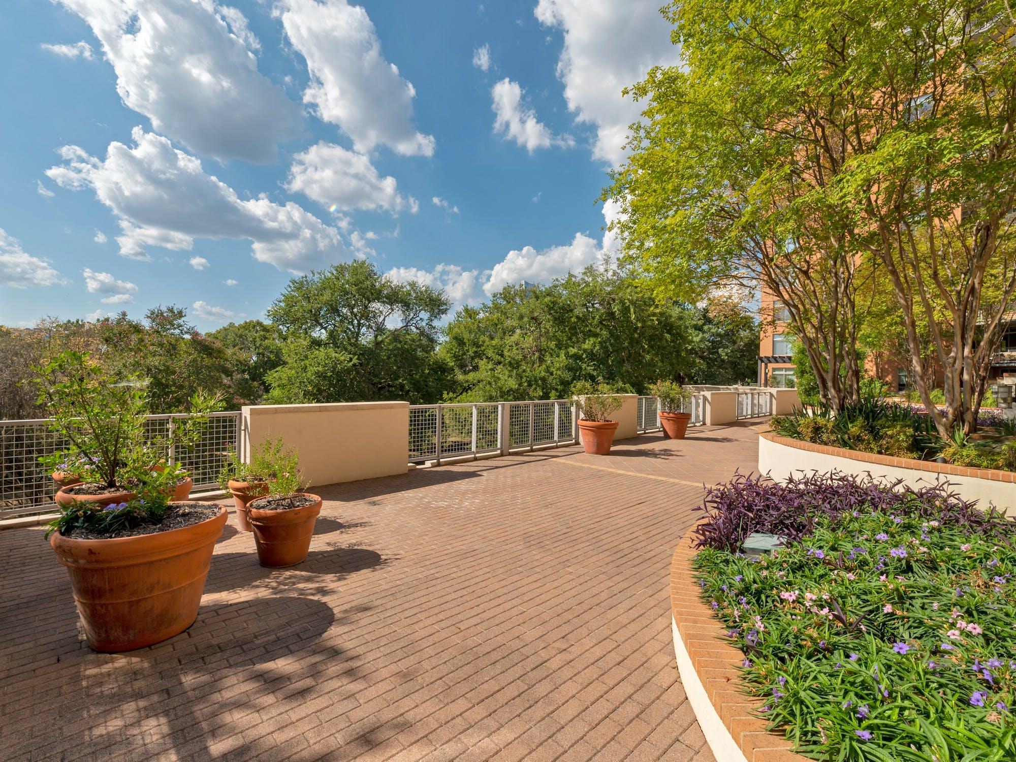 54 Rainey St # PH09, Austin, TX 78701