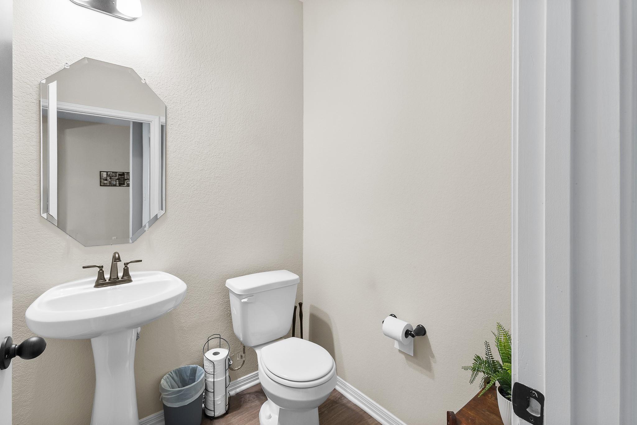 229 Treadwell Ln, Kyle, TX 78640