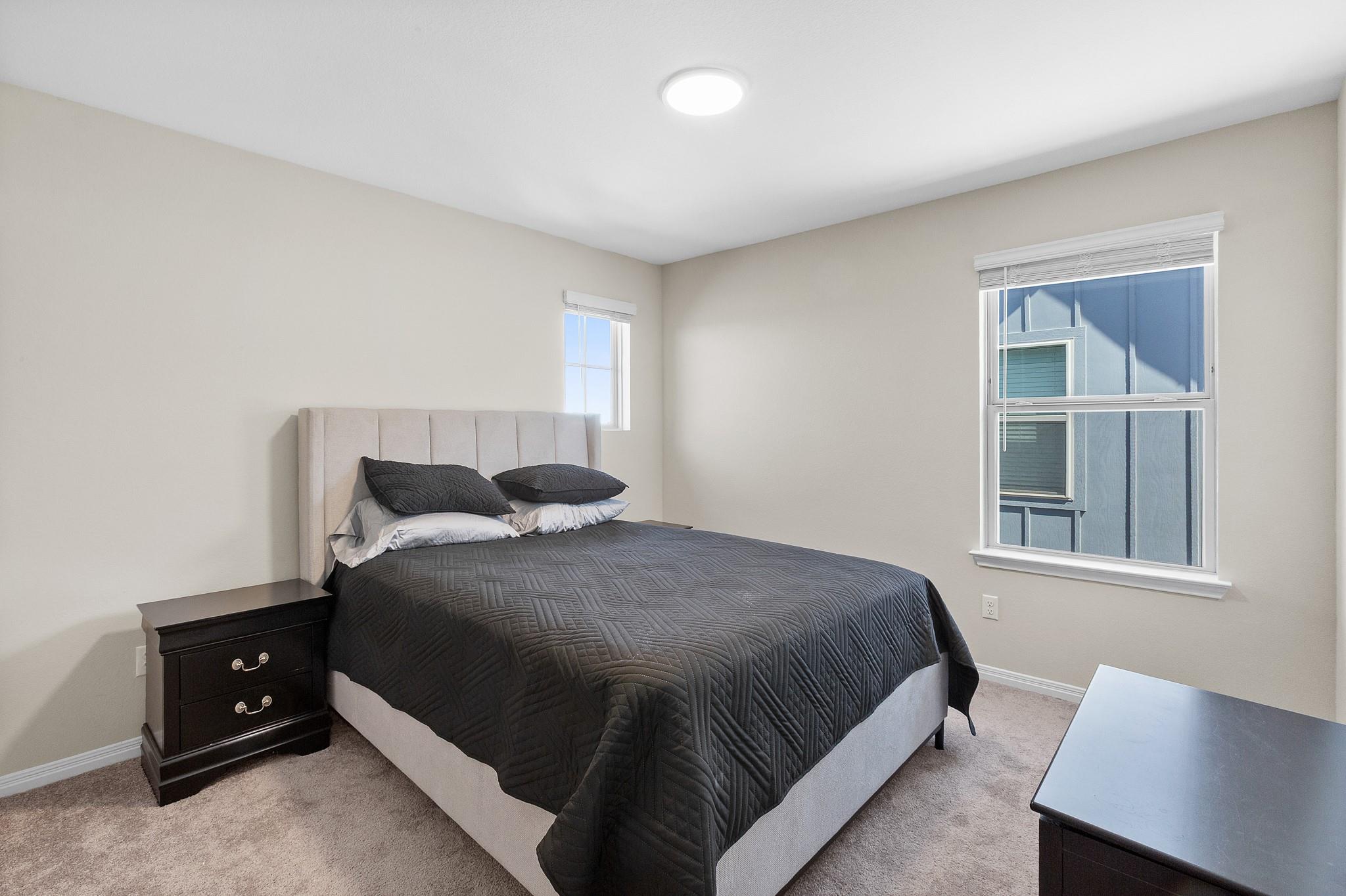 229 Treadwell Ln, Kyle, TX 78640