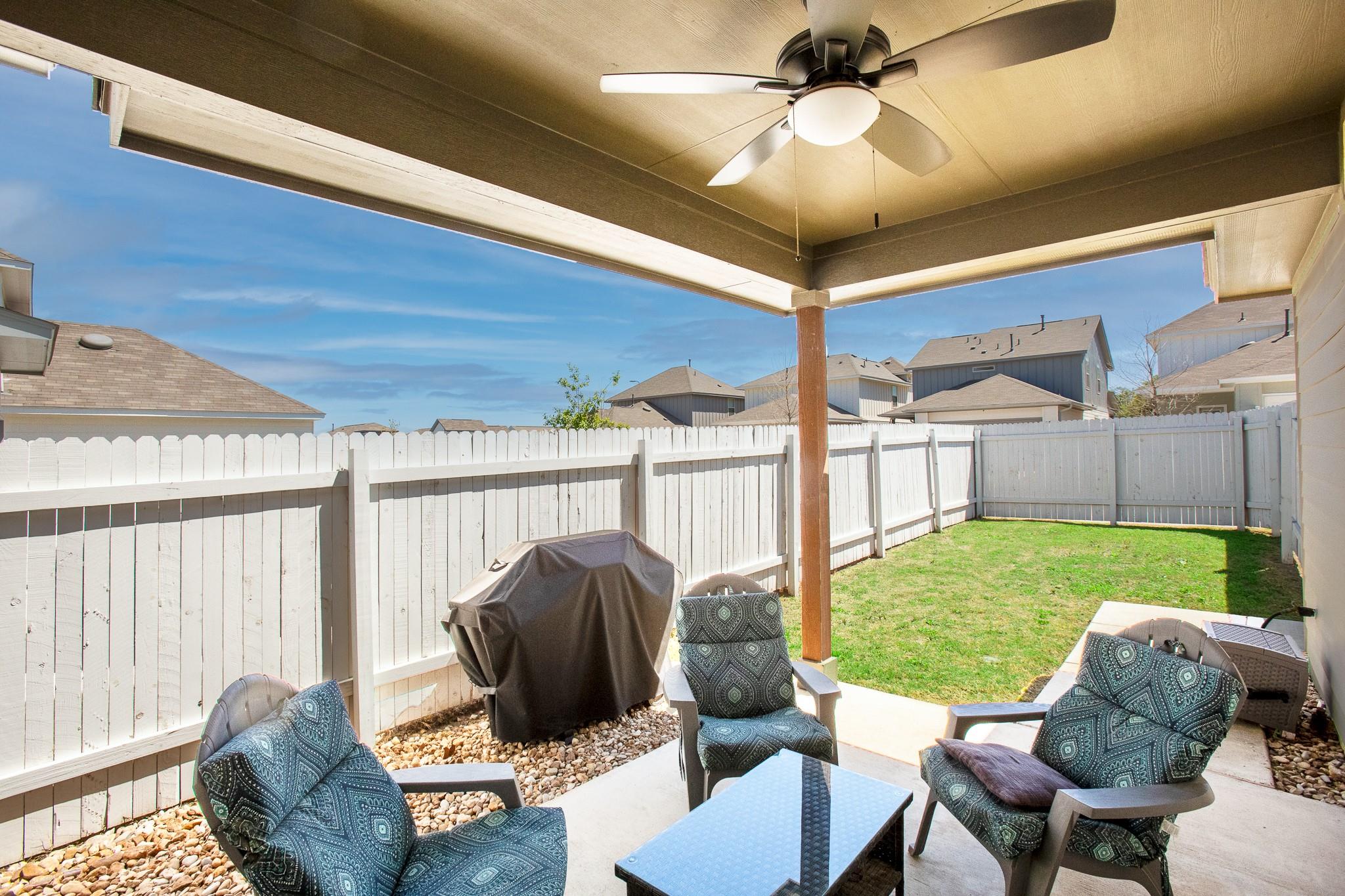 229 Treadwell Ln, Kyle, TX 78640