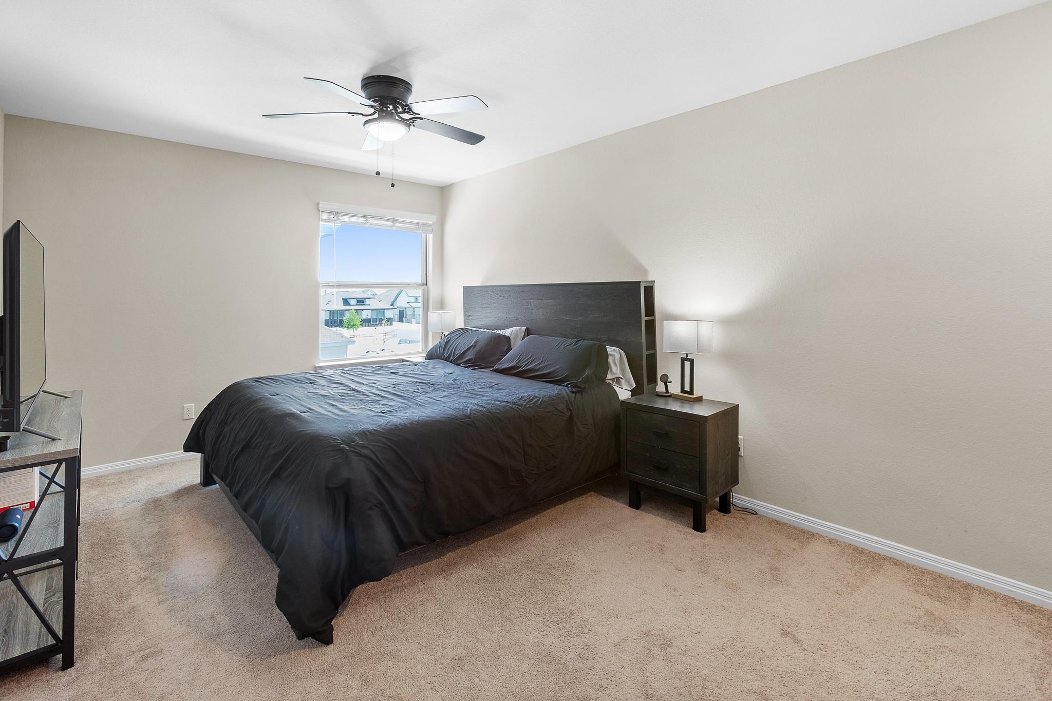 229 Treadwell Ln, Kyle, TX 78640