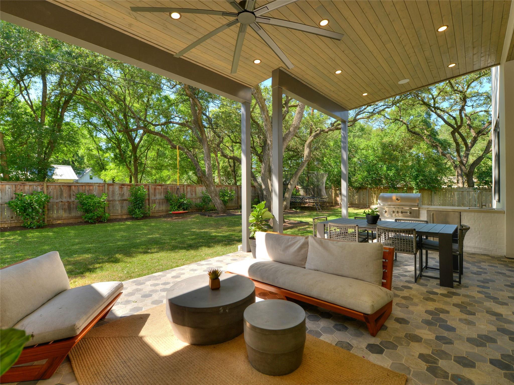 304 Westwood Ter, Austin, TX 78746