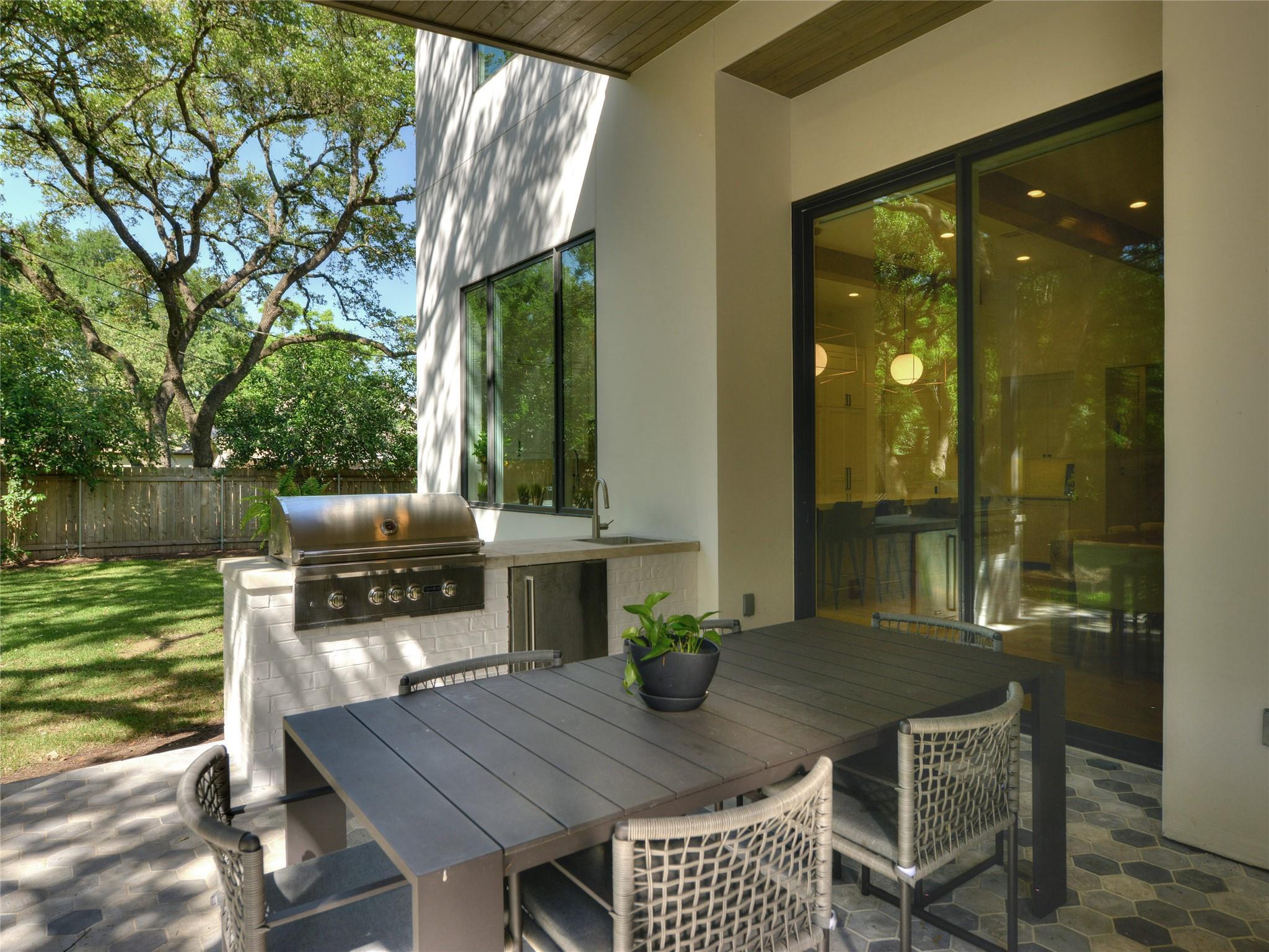 304 Westwood Ter, Austin, TX 78746