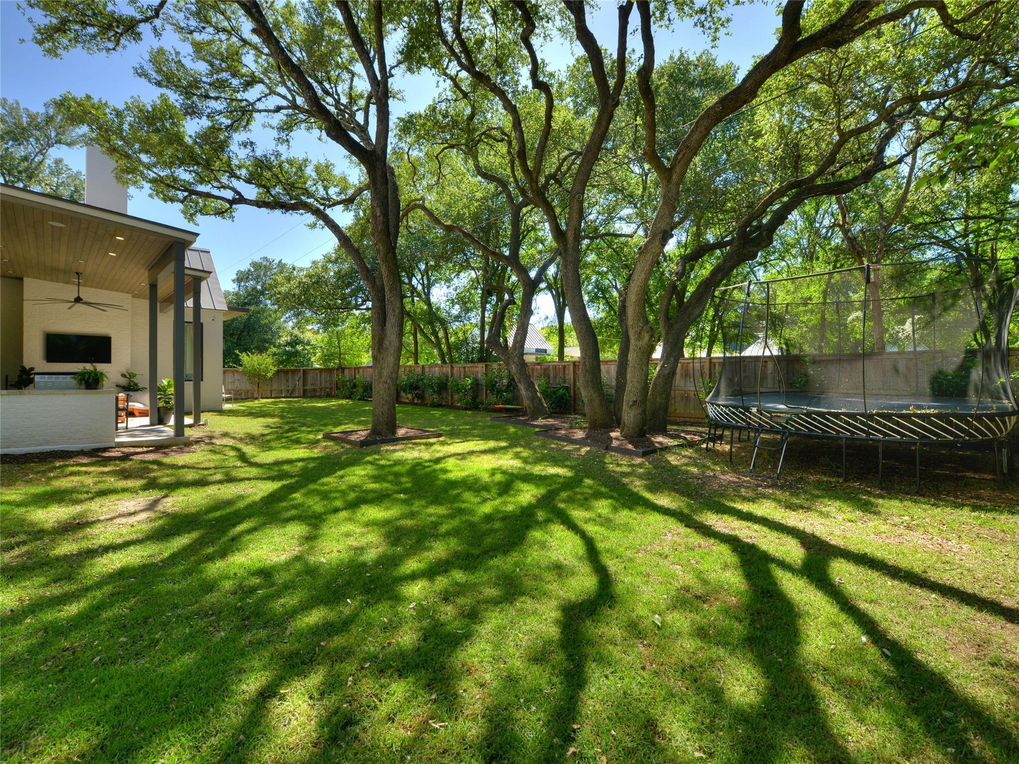 304 Westwood Ter, Austin, TX 78746