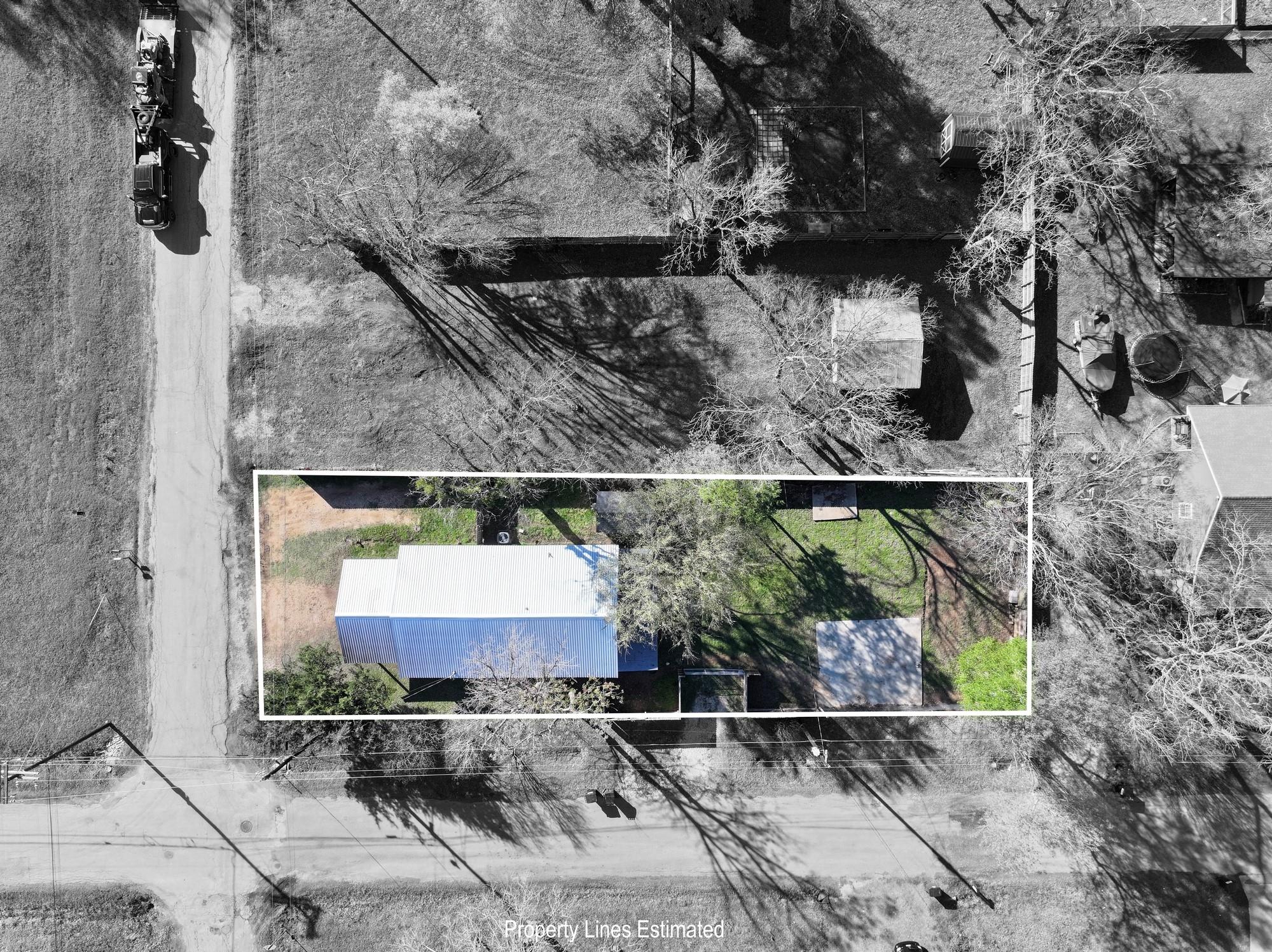 533 Giddings St, Lexington, TX 78947