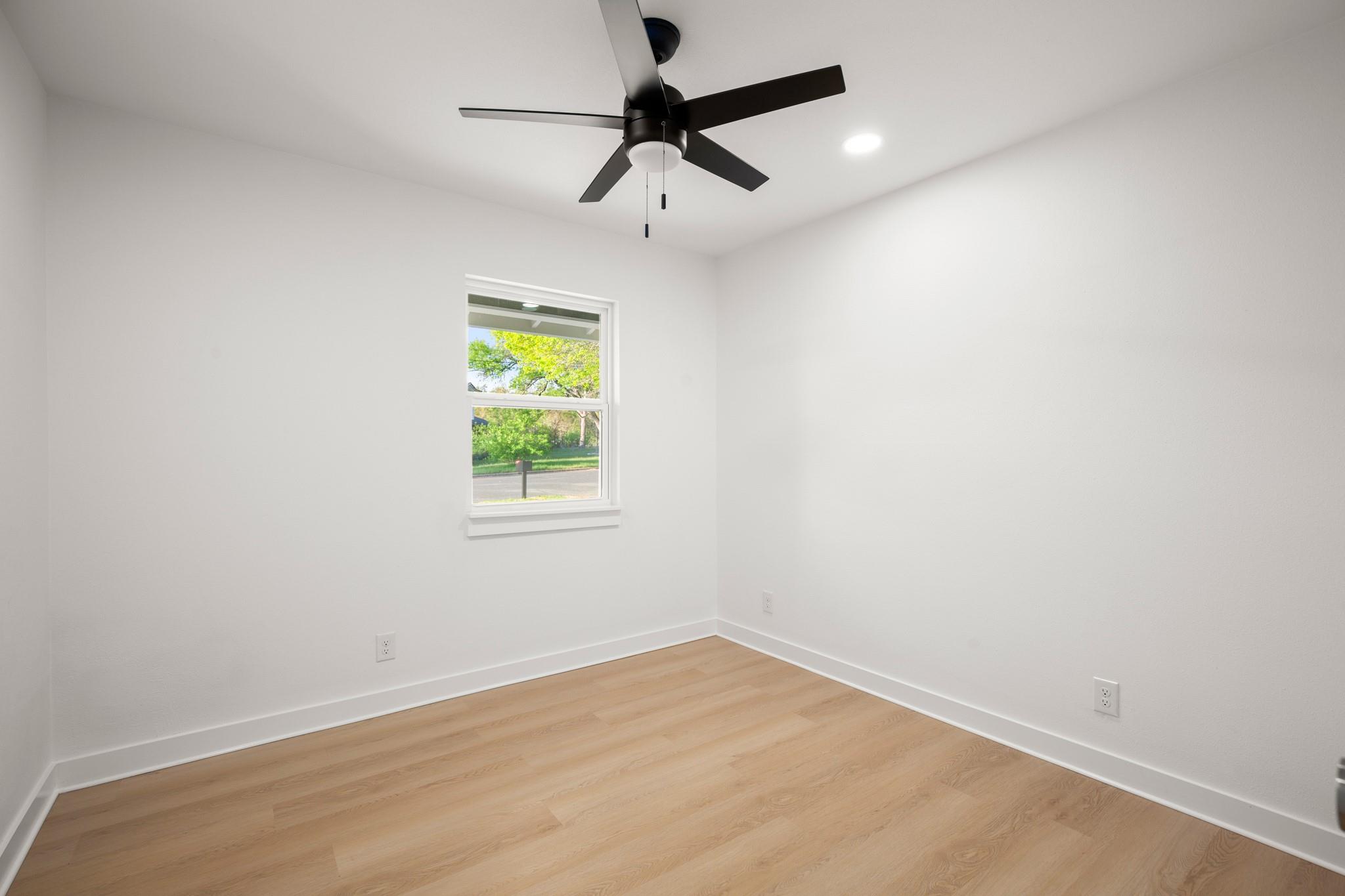 1004 Berrywood Dr, Austin, TX 78753