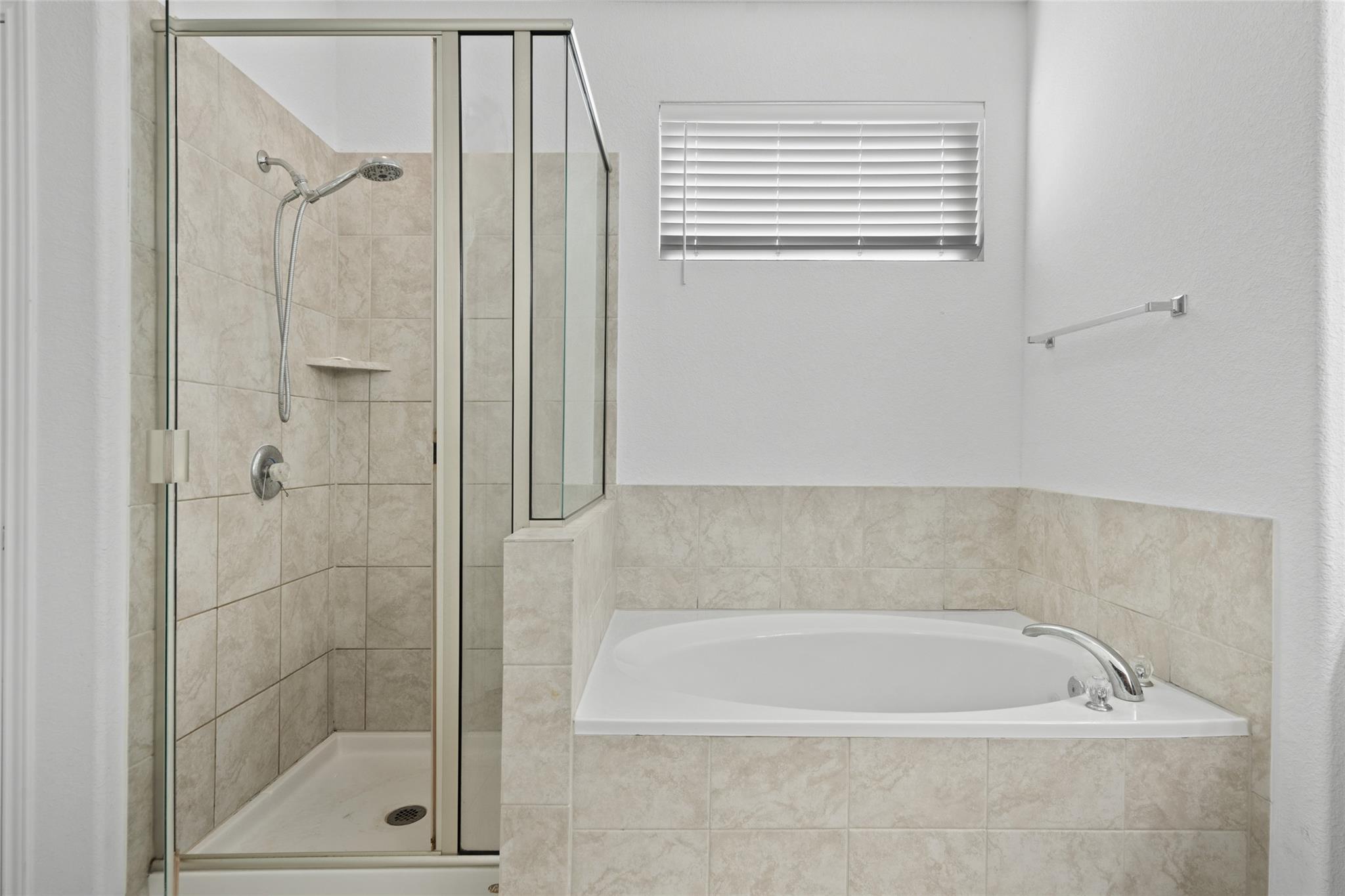 325 La Joya Pass, Leander, TX 78641