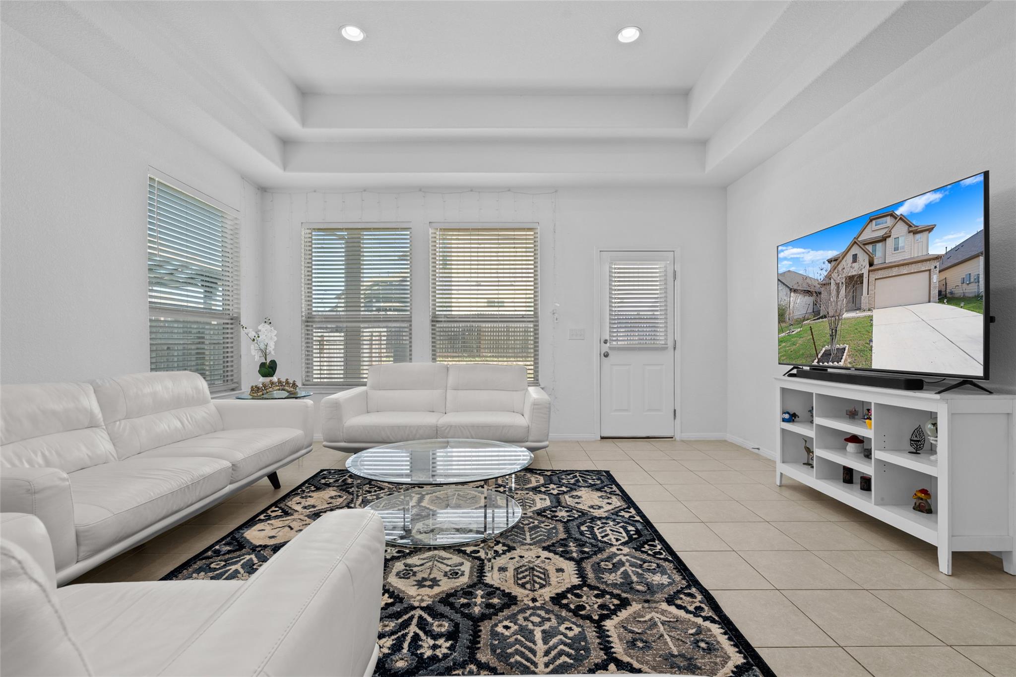 325 La Joya Pass, Leander, TX 78641