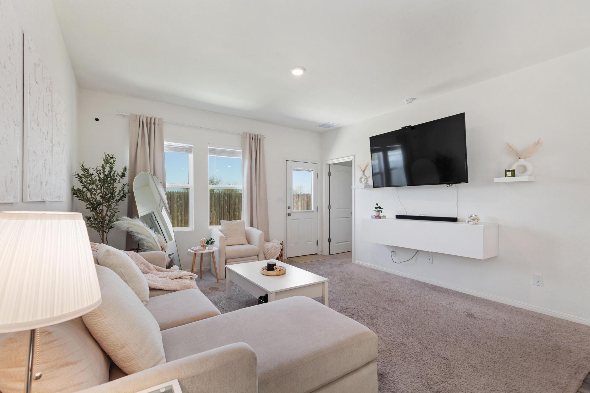 509 Red Fish Ln, Hutto, TX 78634