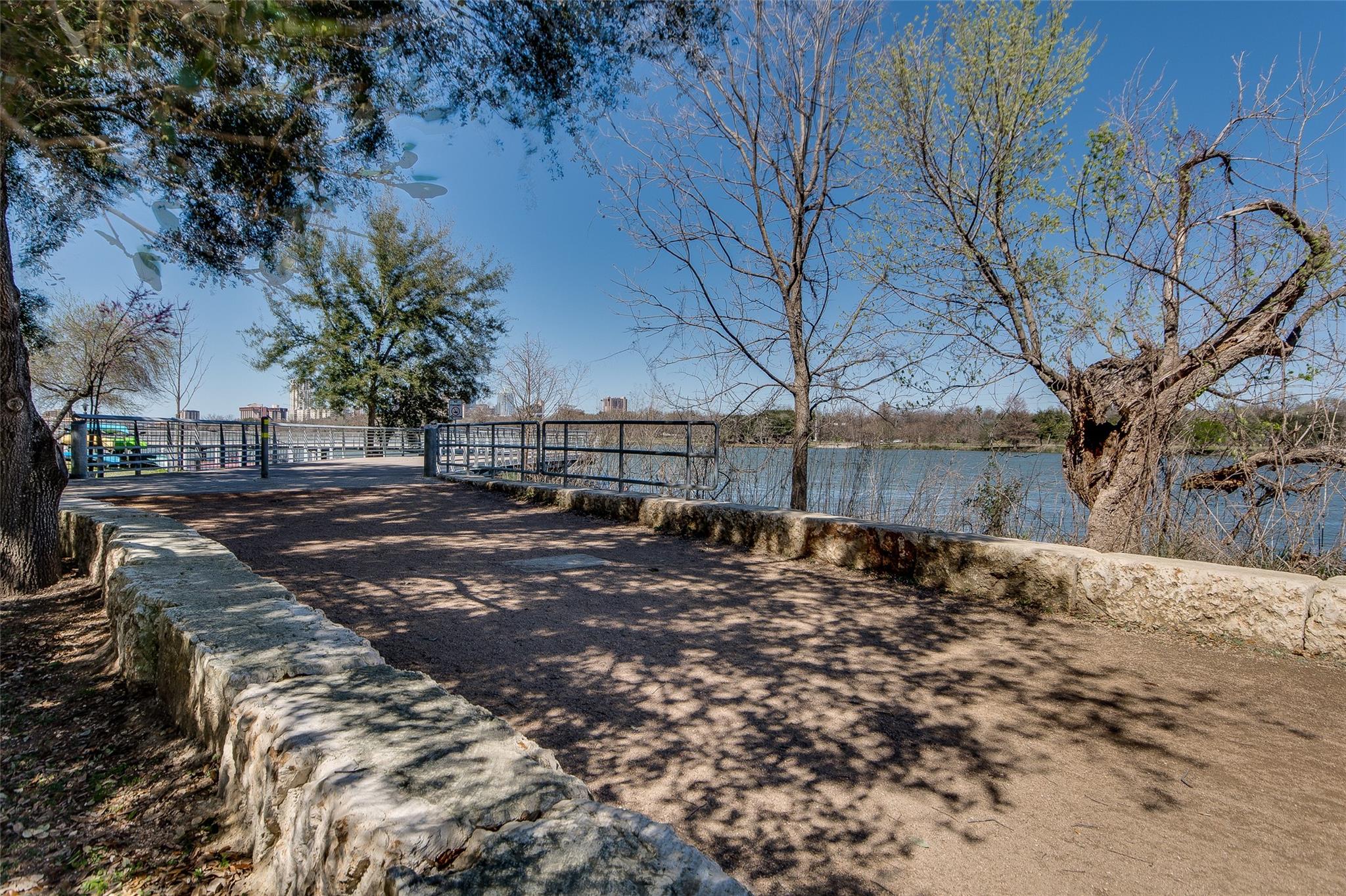 1818 S Lakeshore Blvd # 37, Austin, TX 78741