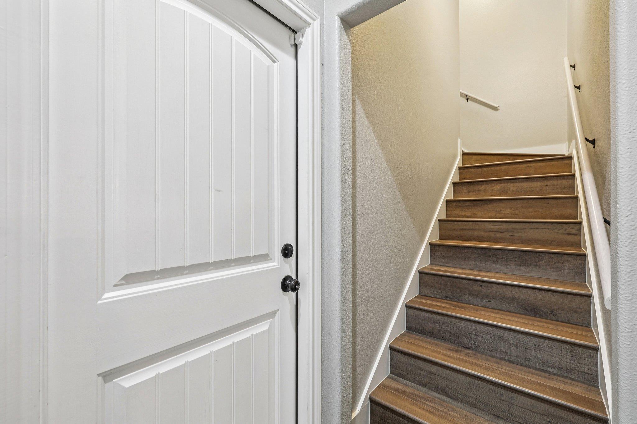 106 Kahuku Ct, Bastrop, TX 78602