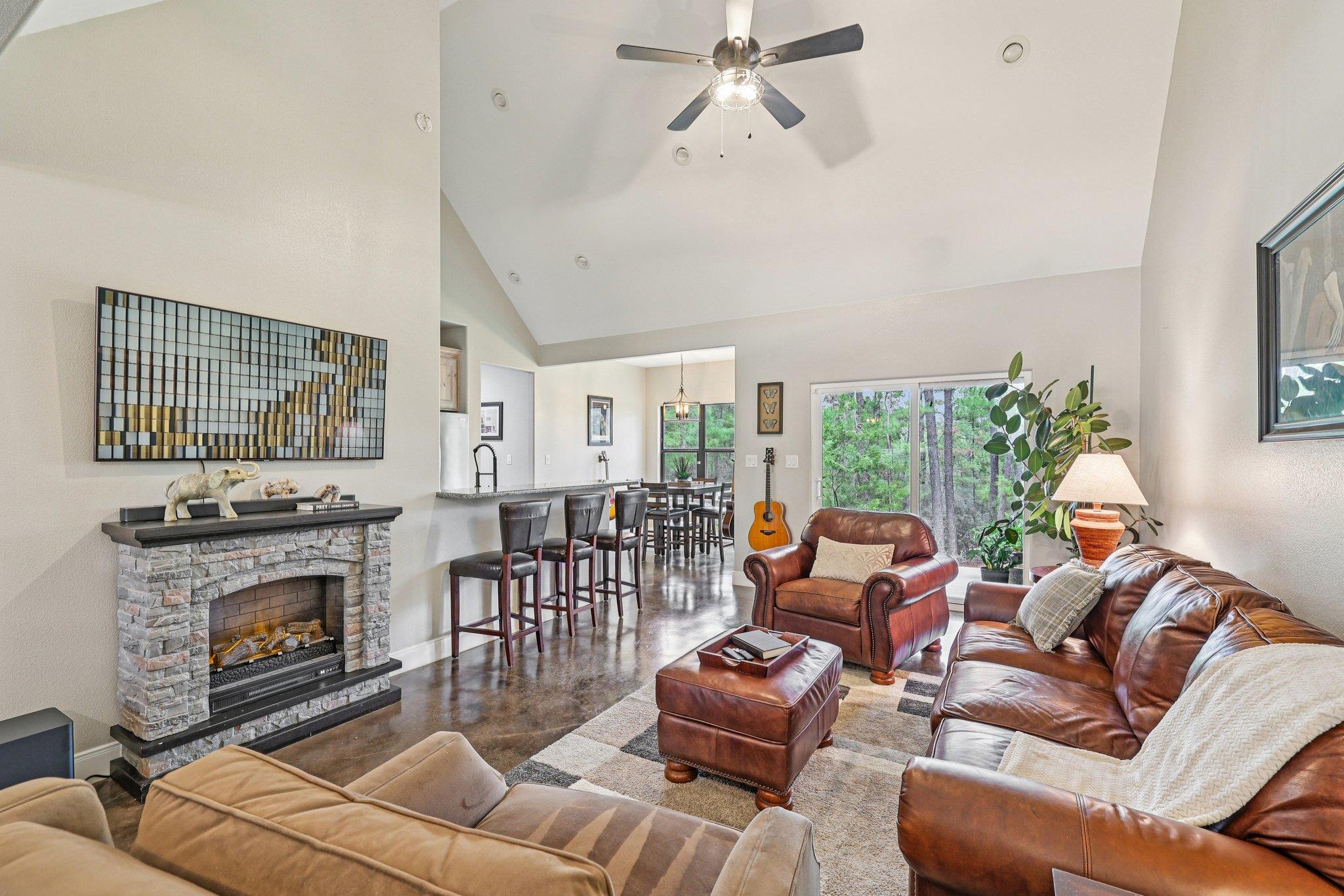 106 Kahuku Ct, Bastrop, TX 78602