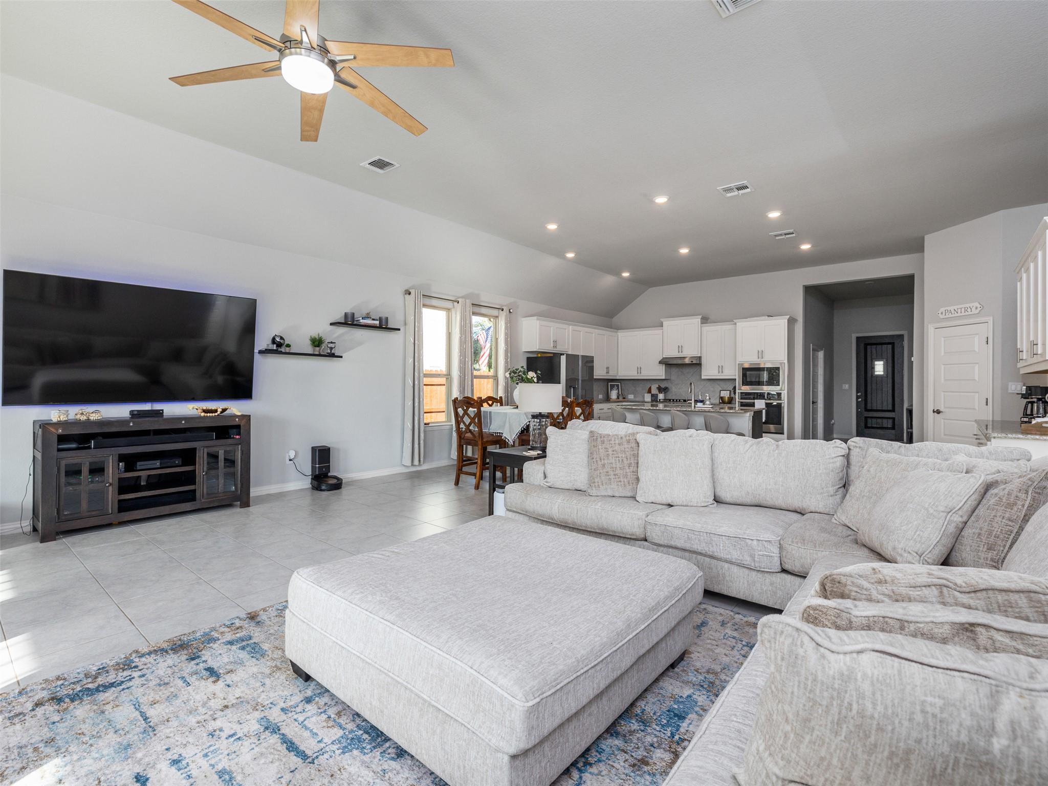 175 Bonham Cv, Dripping Springs, TX 78620