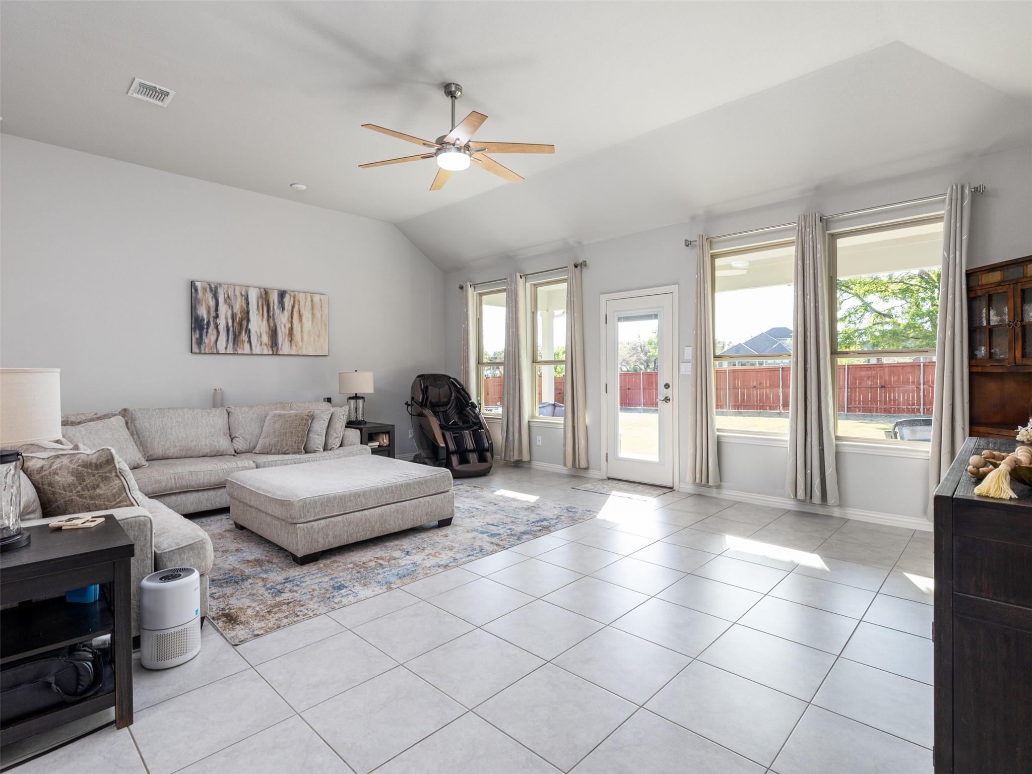 175 Bonham Cv, Dripping Springs, TX 78620