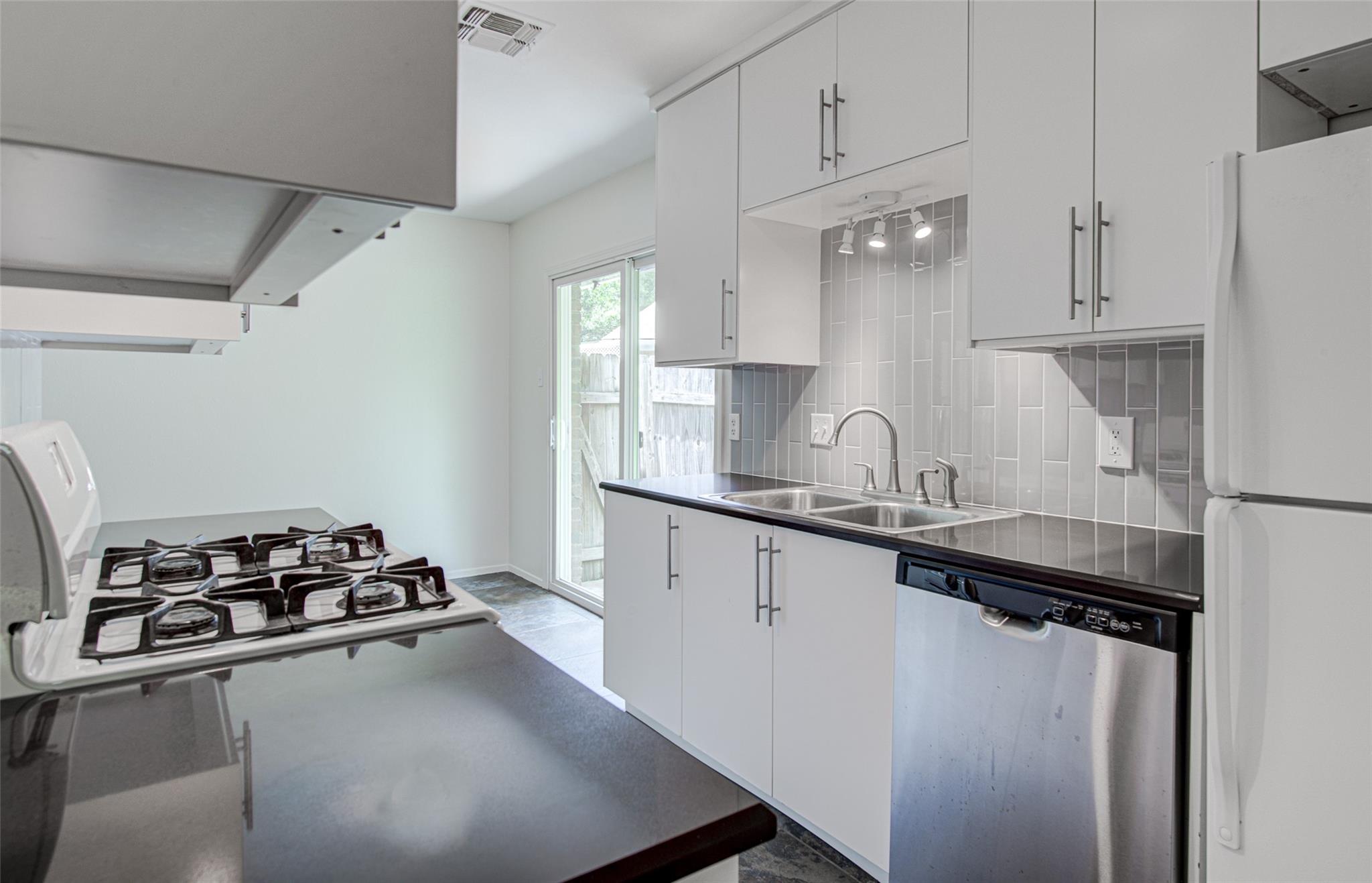 1403 Click Cv # A, Austin, TX 78758