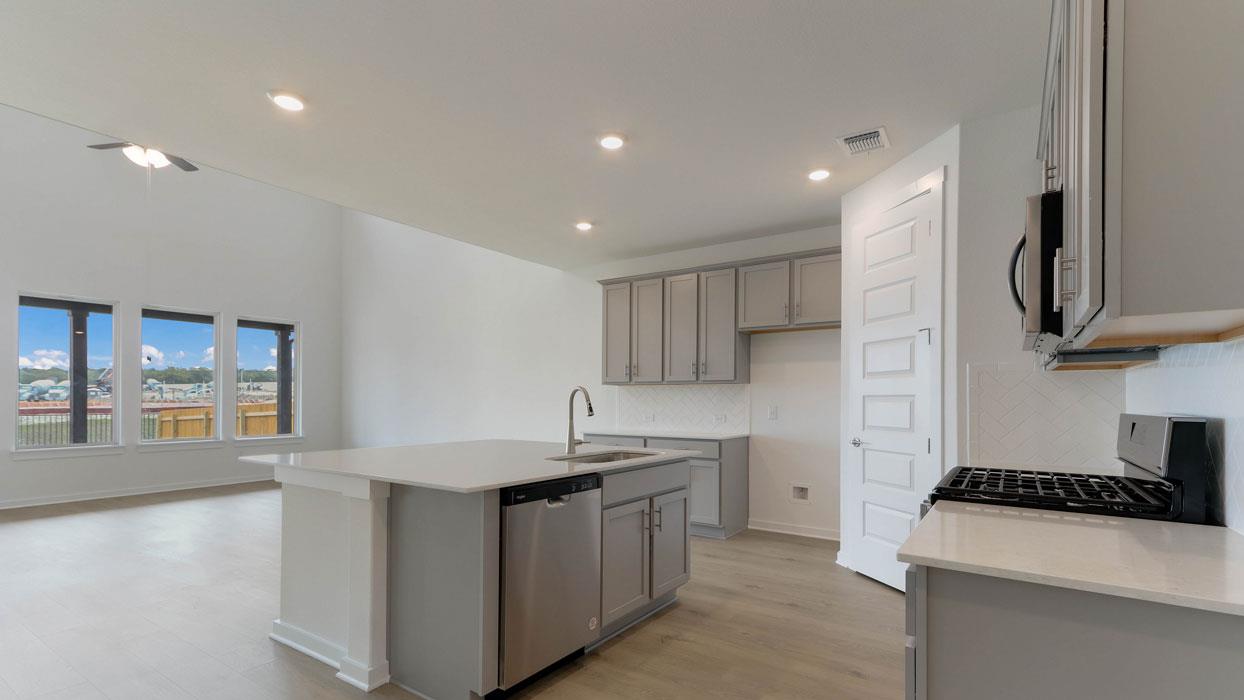 417 Eagle Canyon Dr, Leander, TX 78641