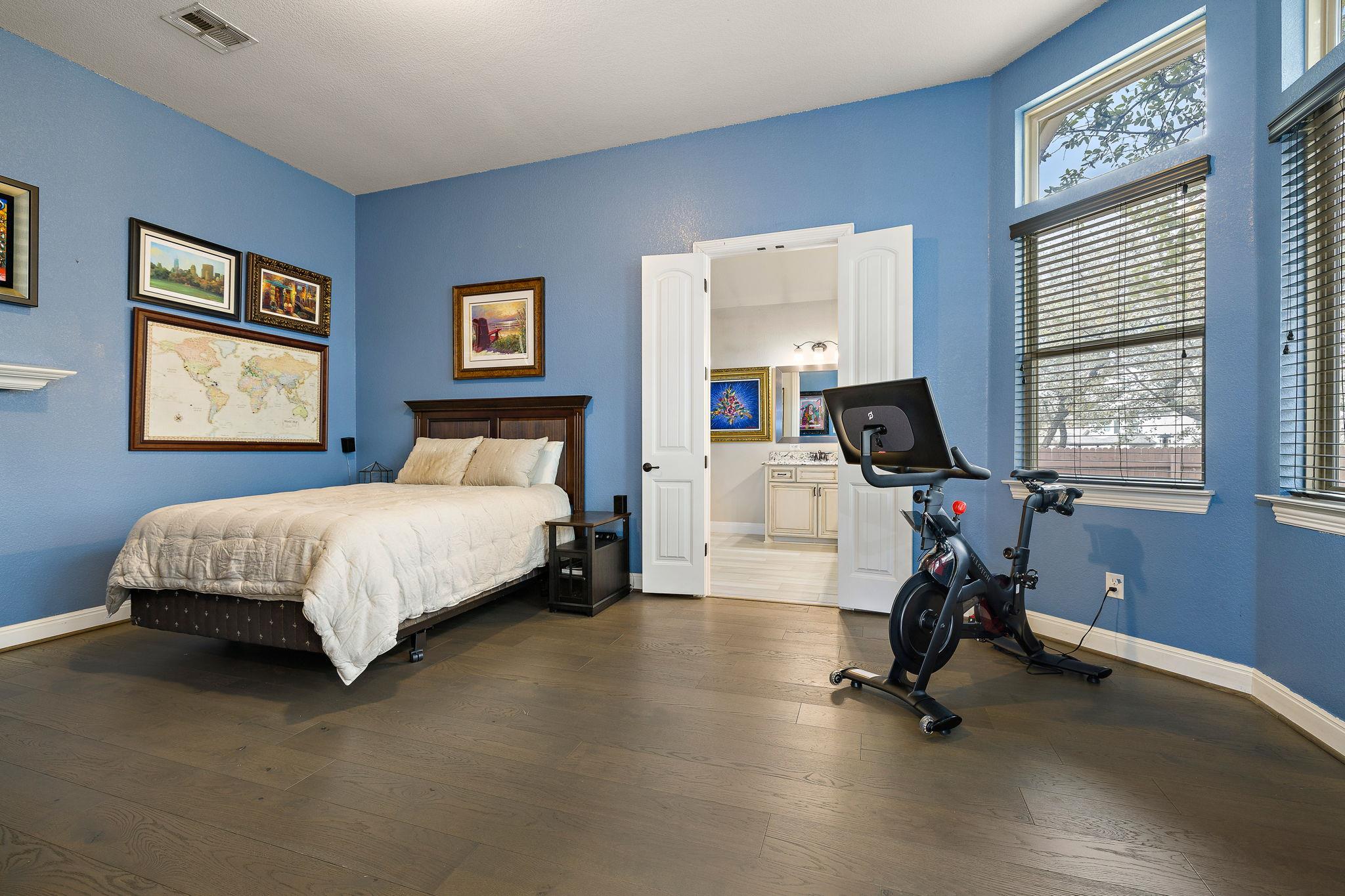 520 Merlin Ln, Leander, TX 78641