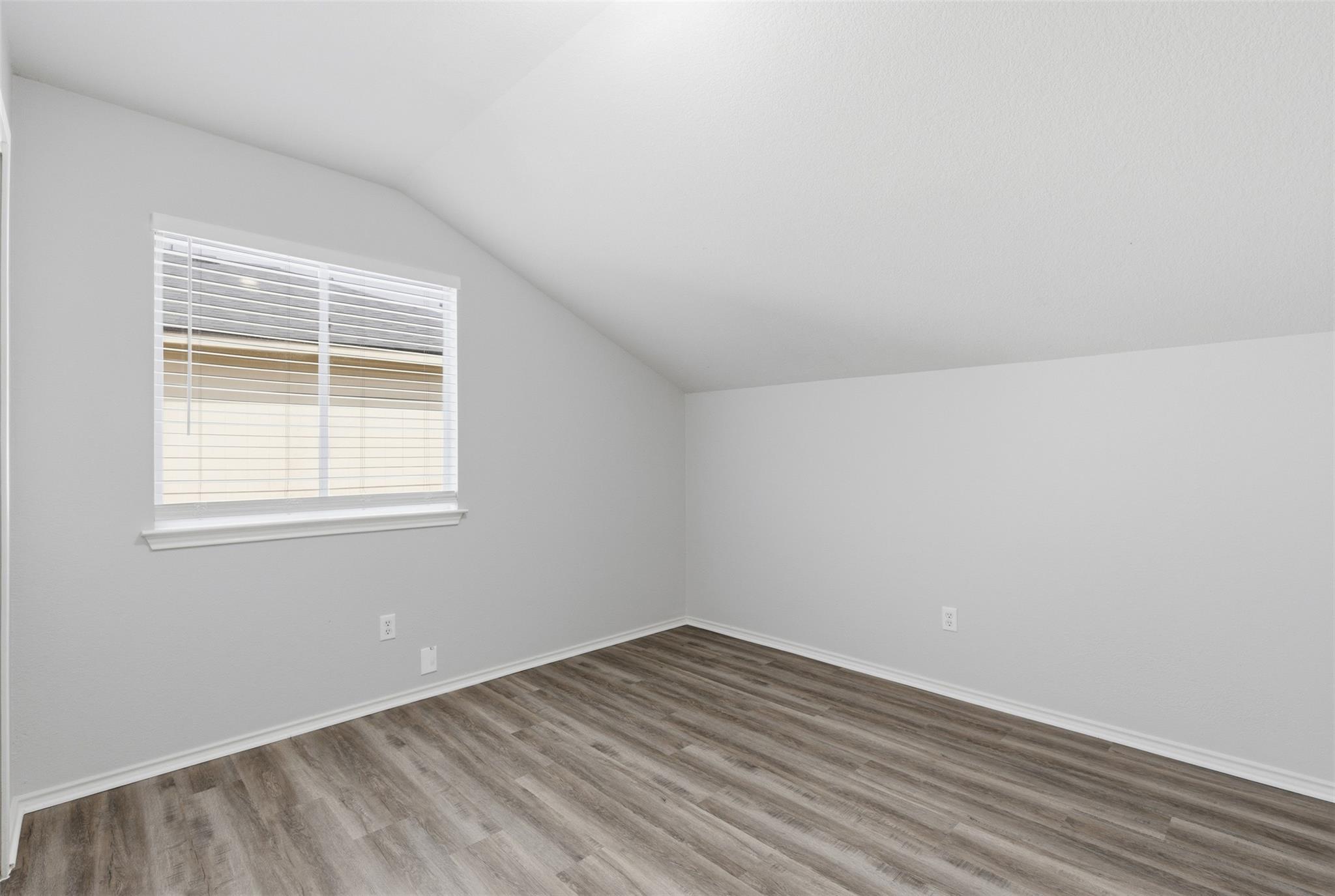 11607 Paul E Anderson Dr, Austin, TX 78748