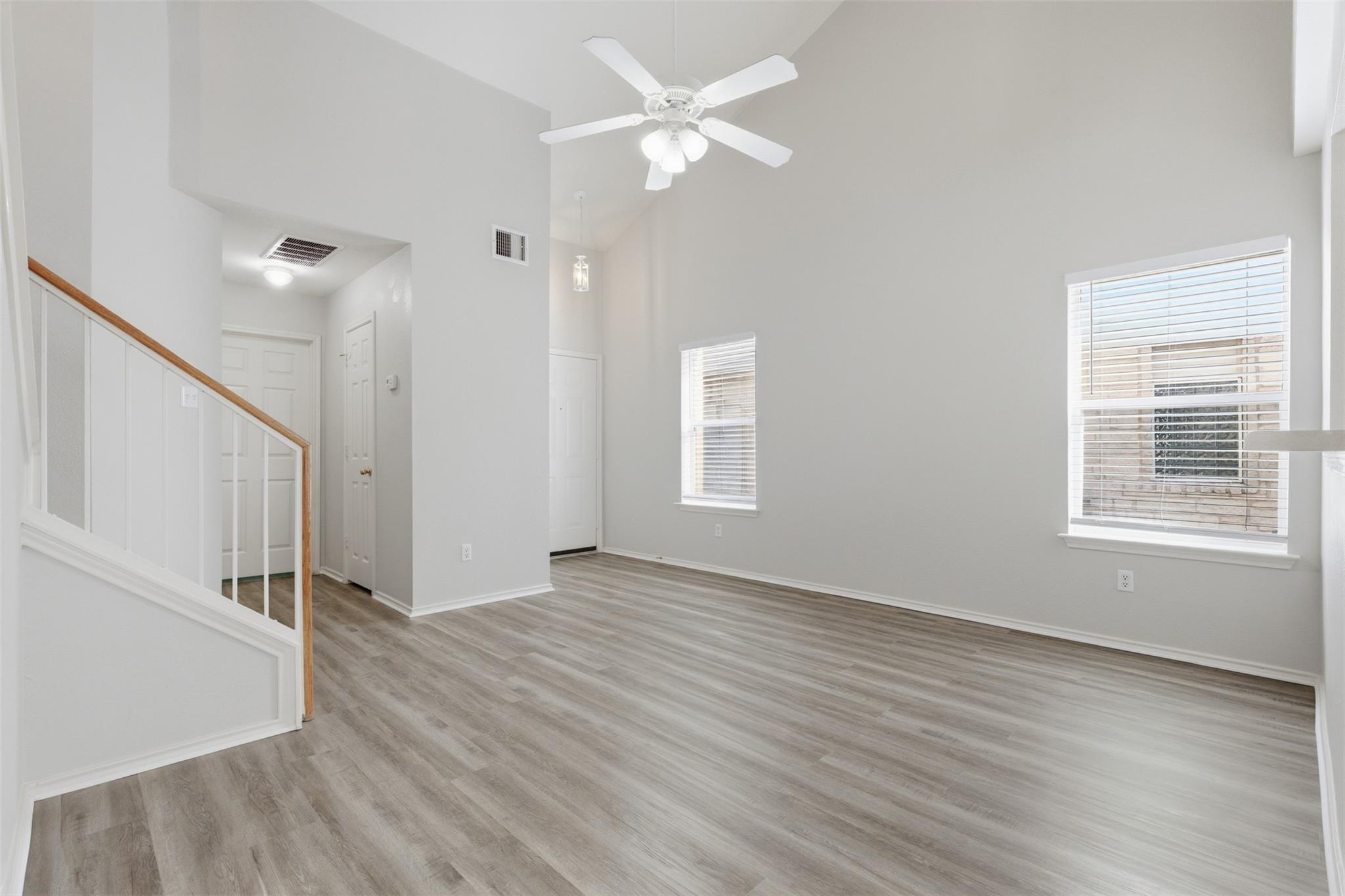 11607 Paul E Anderson Dr, Austin, TX 78748